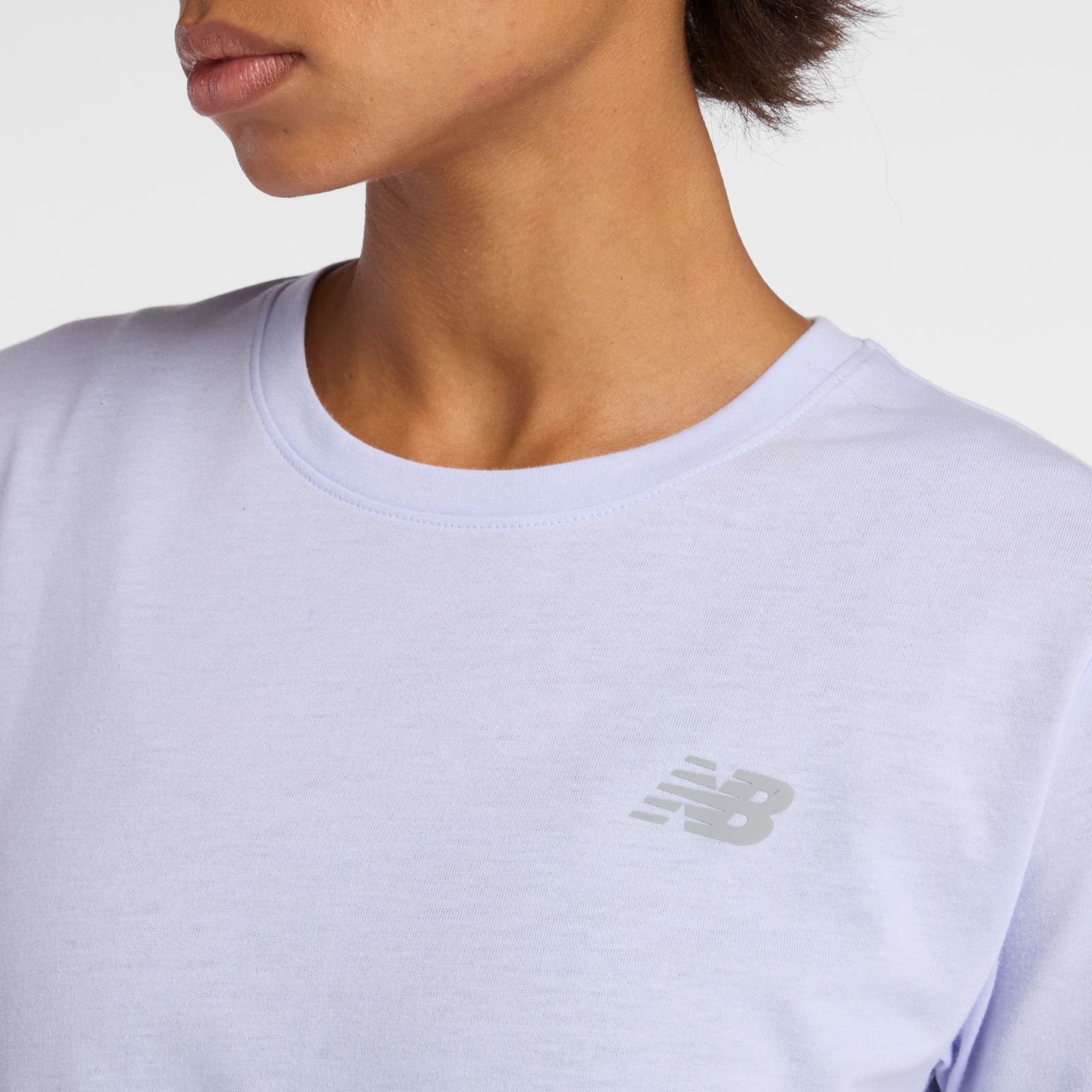 Женские футболки New Balance Sport Essentials Heathertech T-Shirt — фото 2