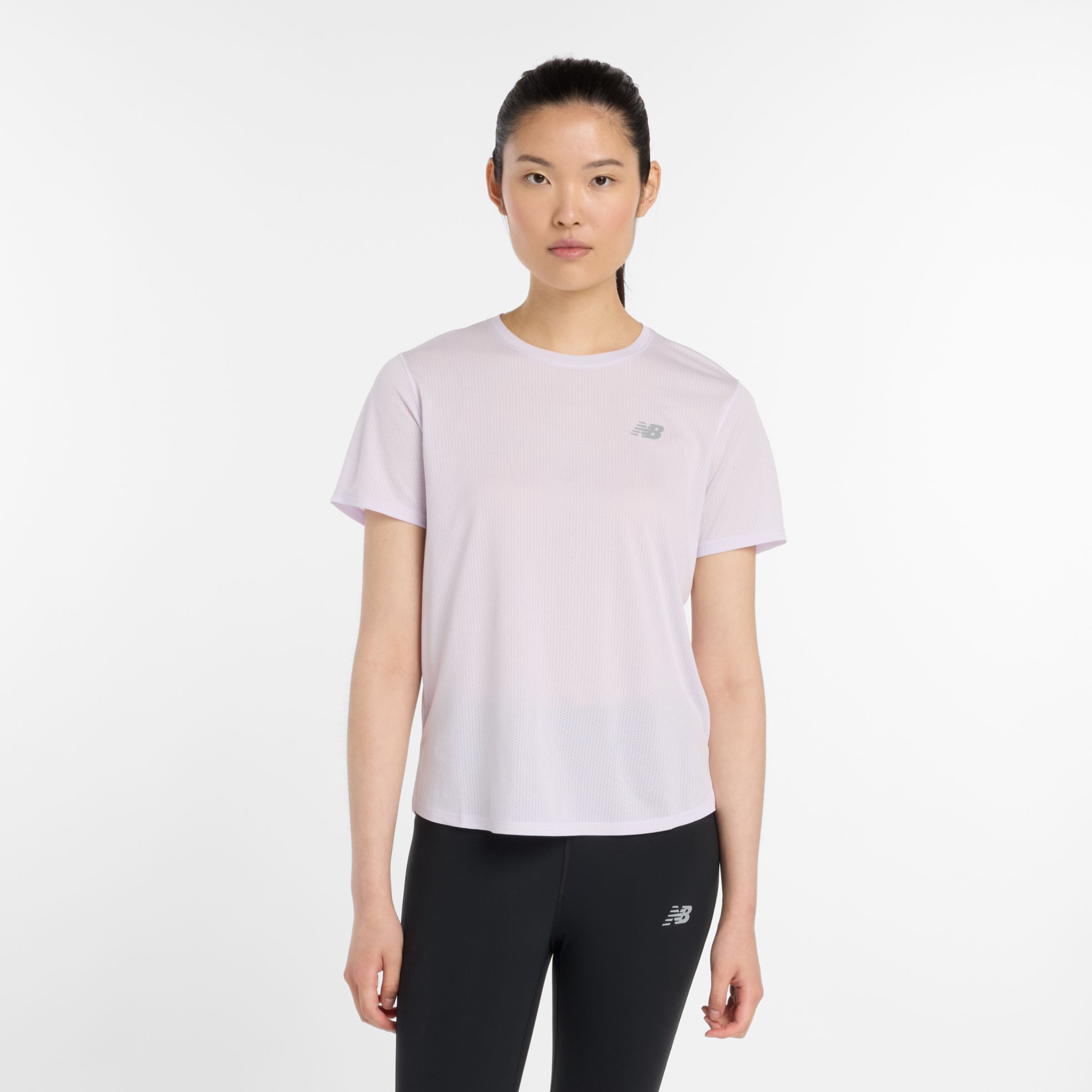 New Balance  Kvinnor Athletics T-Shirt i Lila Poly Sticka