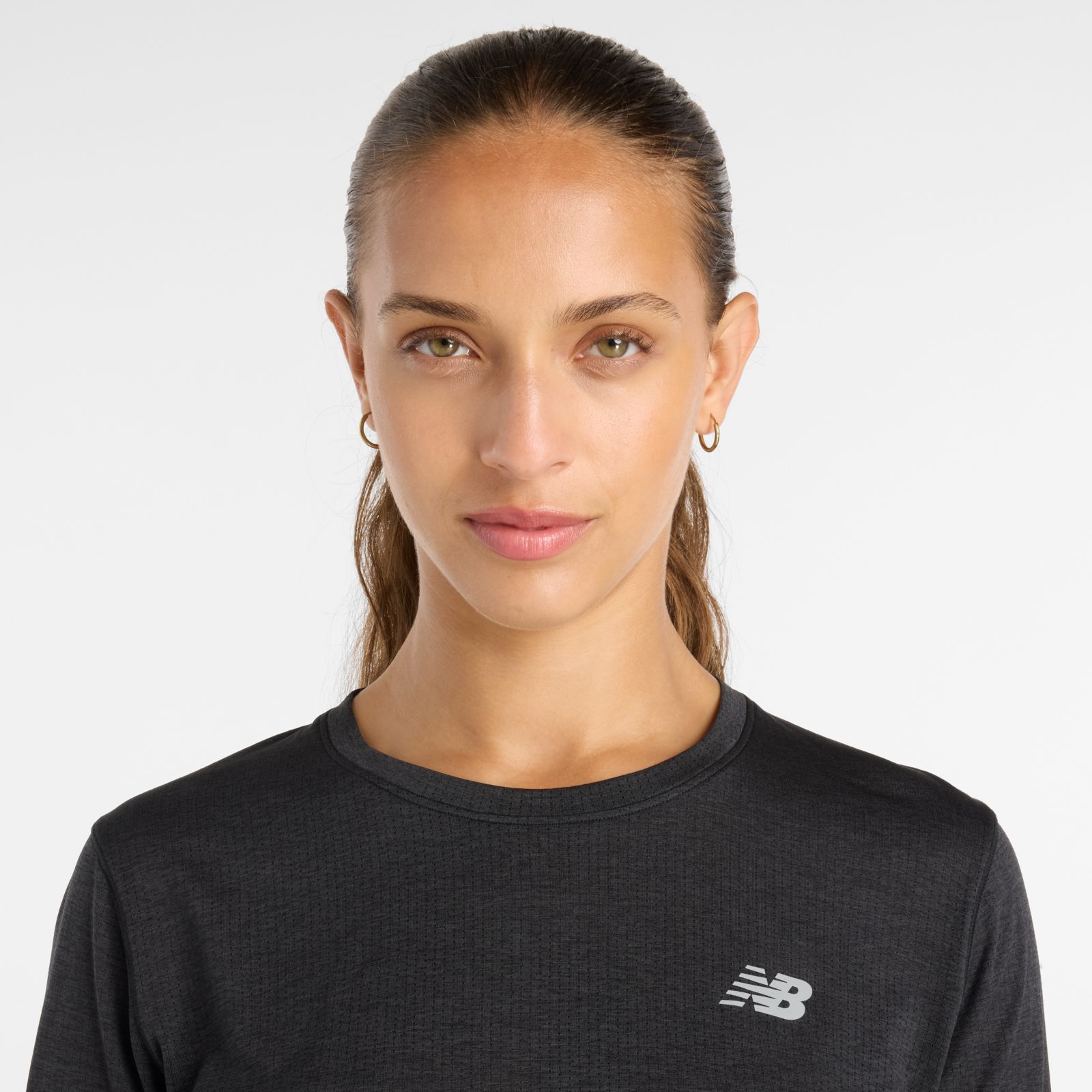 Женская футболка с длинным рукавом New Balance RC Essential — фото 2