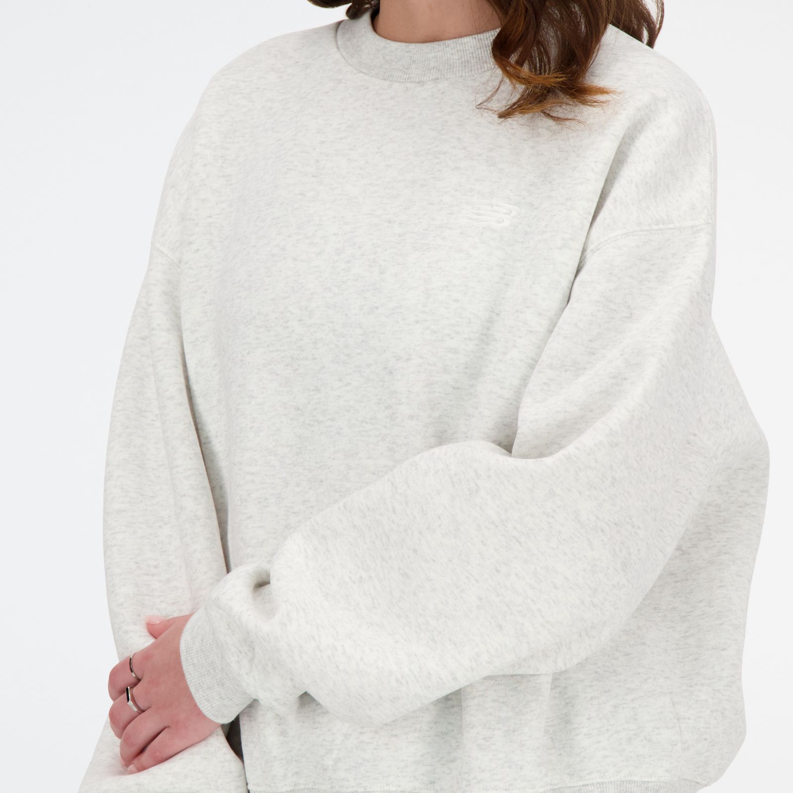 Женские худи New Balance Sport Essentials Fleece Crew — фото 2