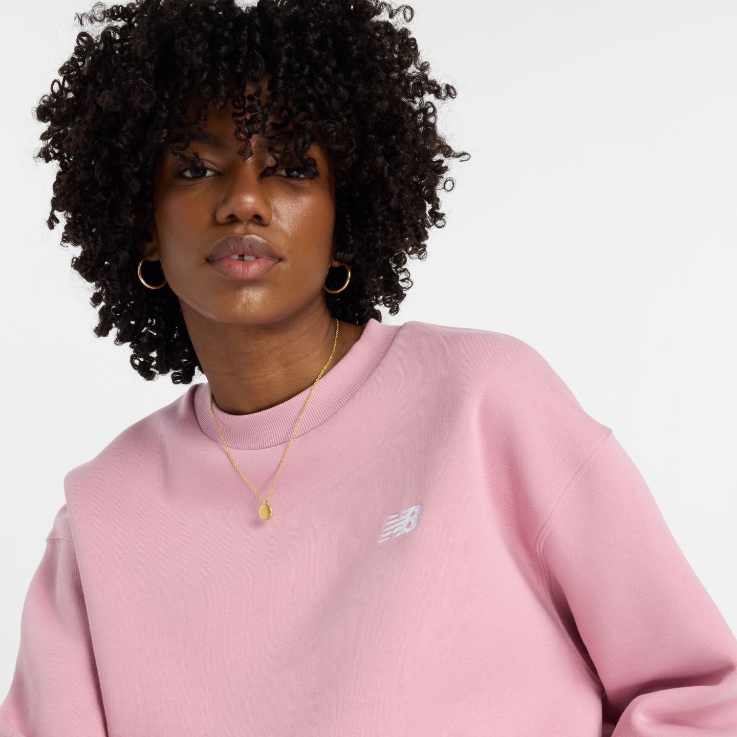 Женские худи New Balance Sport Essentials Fleece Crew, цвет: Розовый — фото 2