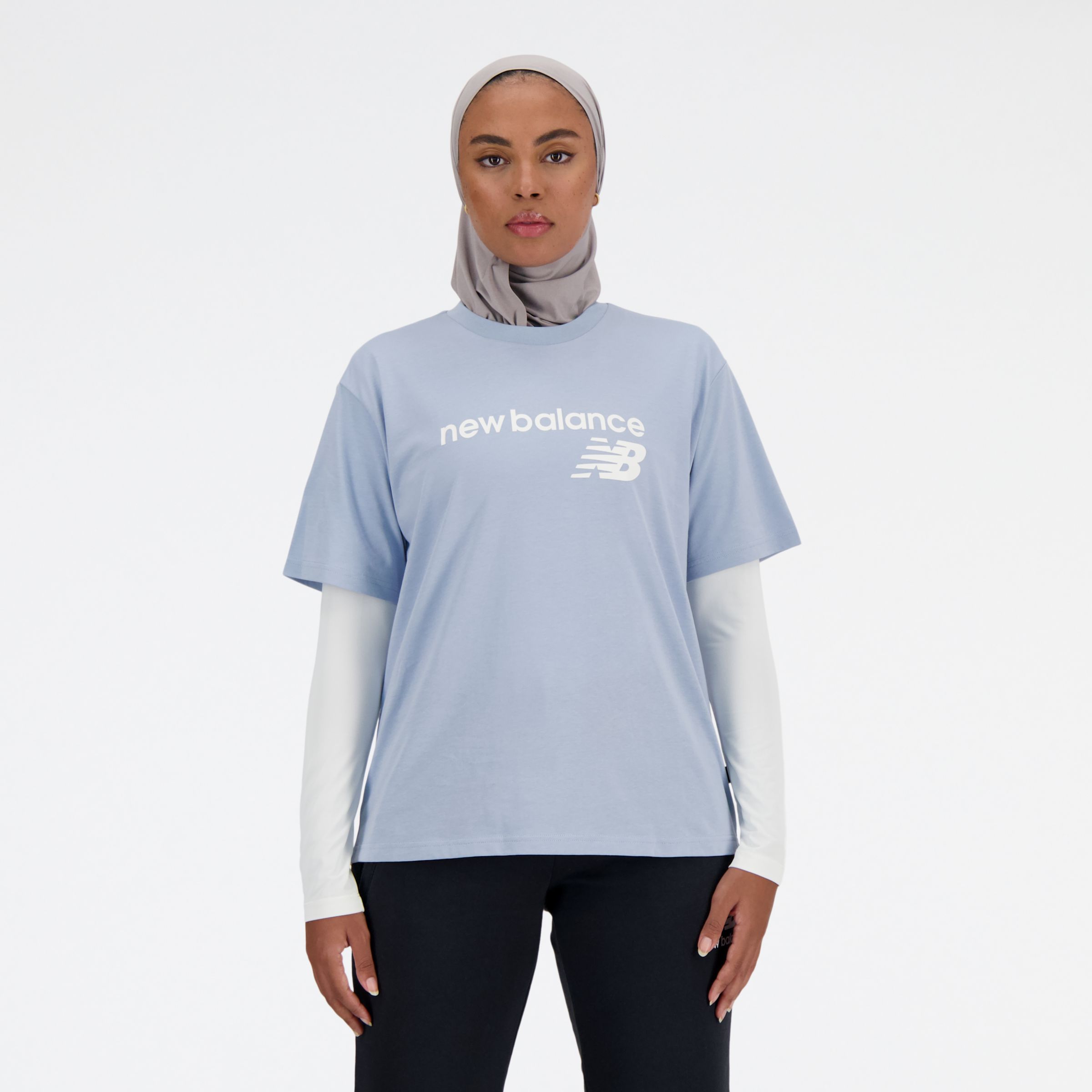 

New Balance Women's Sport Jersey Relaxed Graphic T-Shirt Grey - Grey