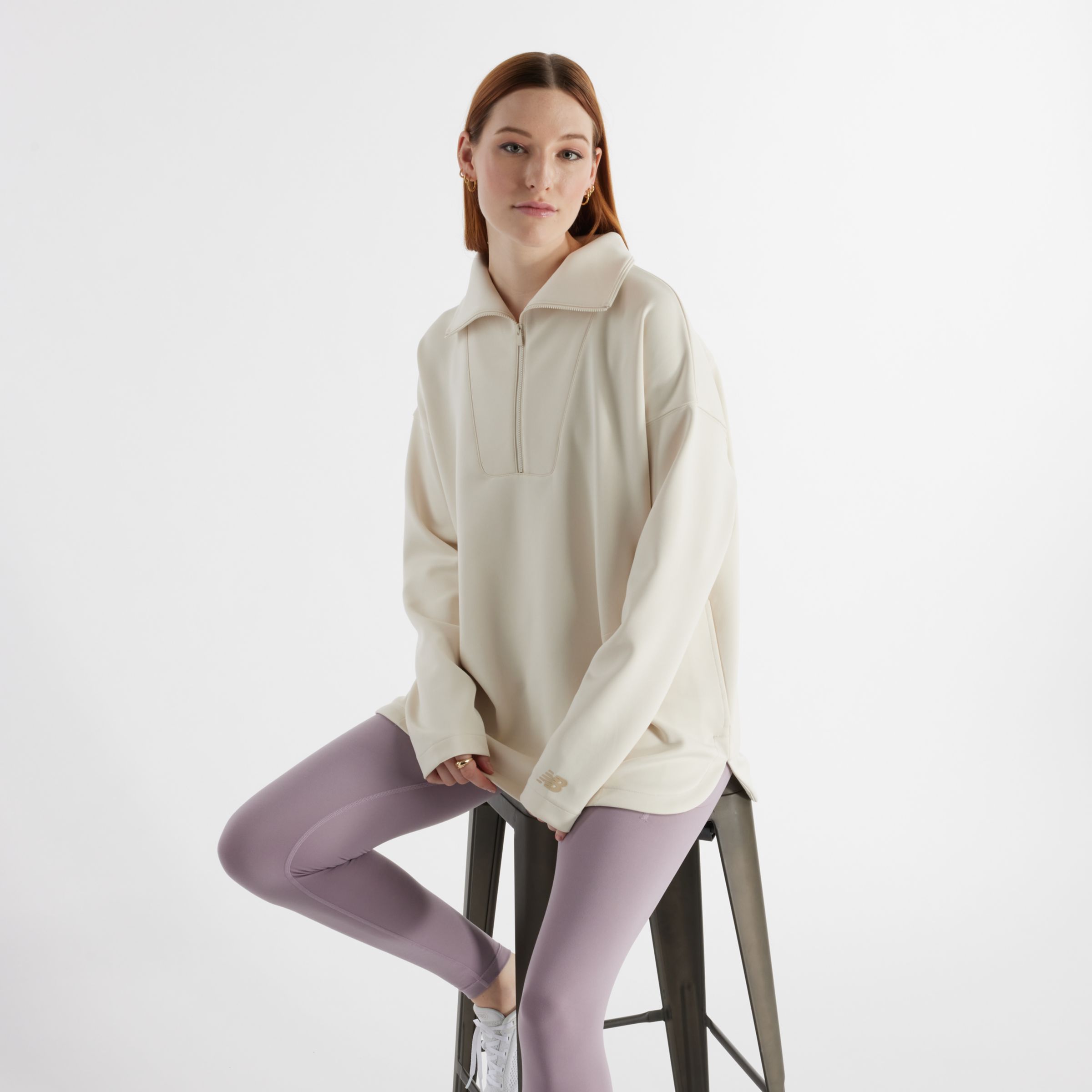 New Balance Femme Tech Knit Oversized Half Zip en Beige, Poly Knit, Taille M