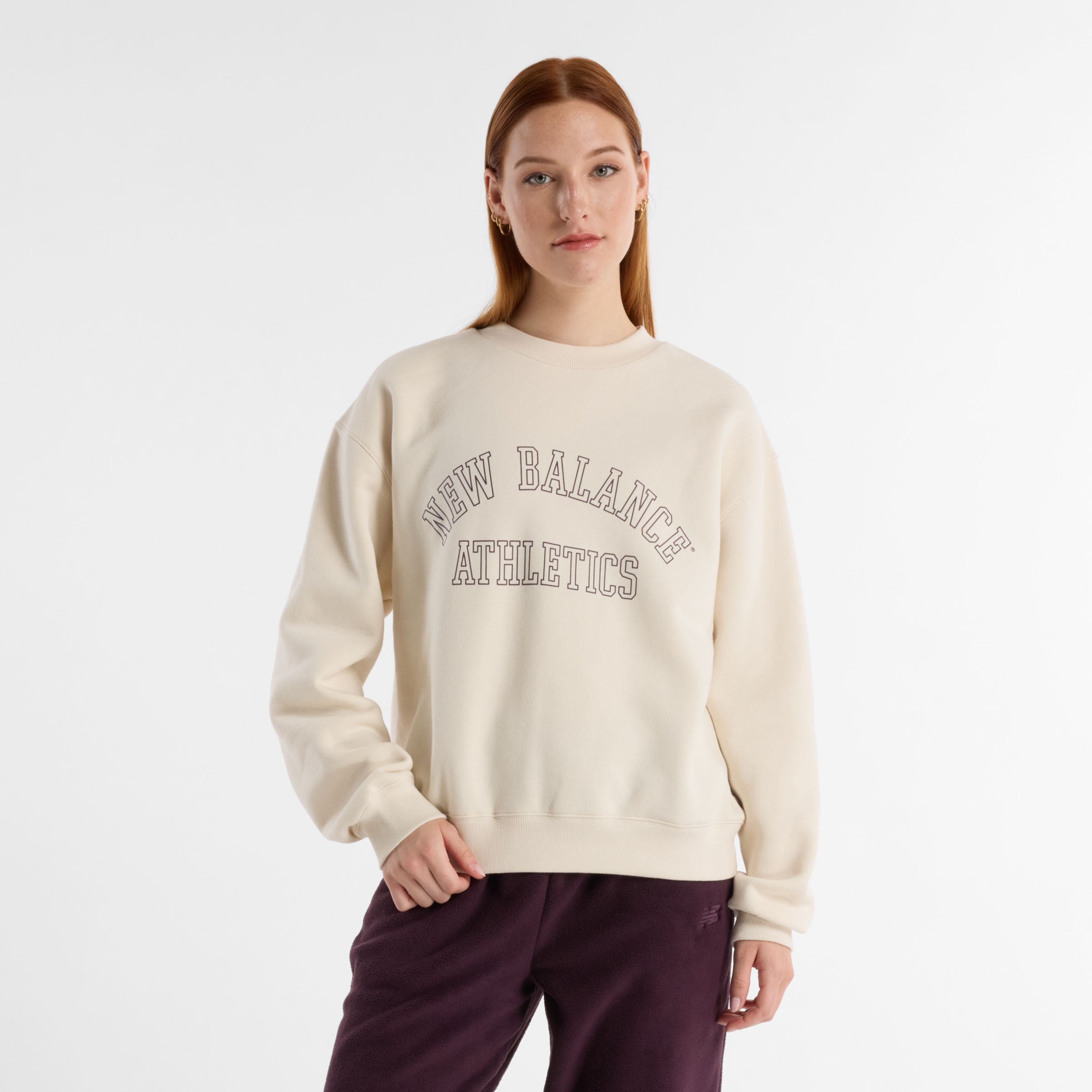 

New Balance Women's Graphic Fleece Crew Beige - Beige