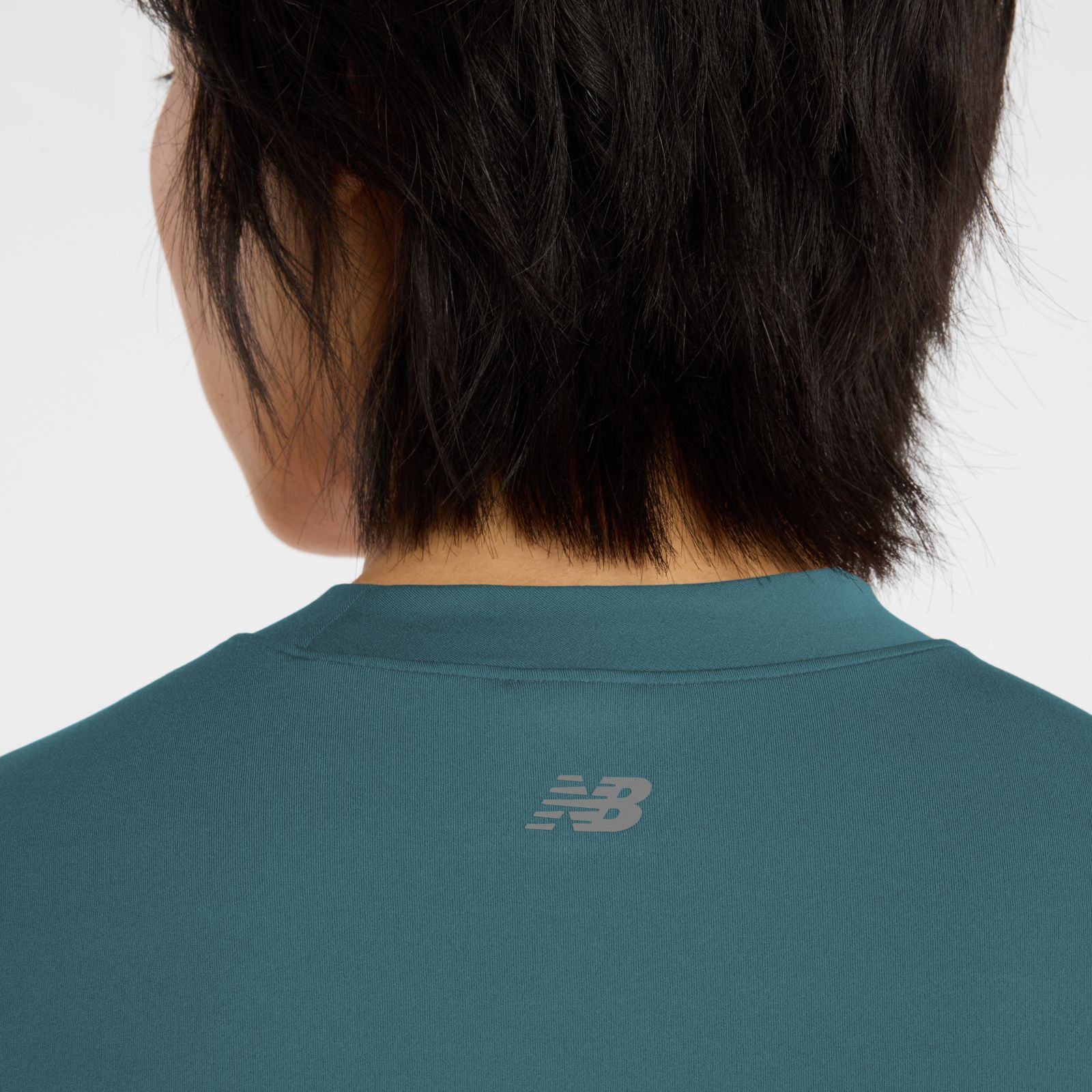 Женские футболки New Balance NB Define Fitted T-Shirt — фото 6