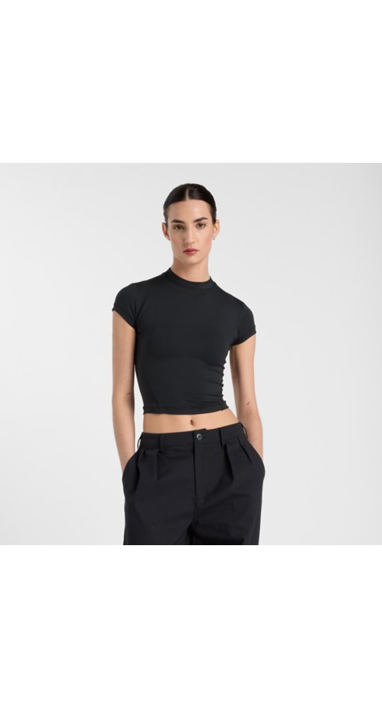 New Balance NB Define Fitted T-Shirt in Black