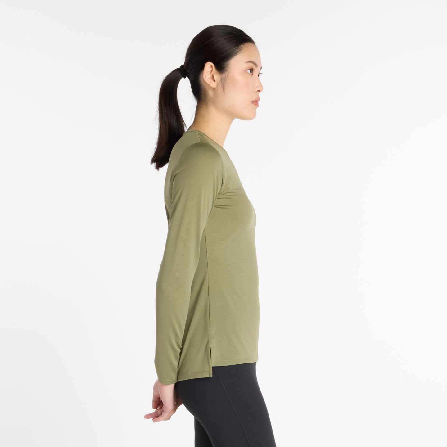 Женский топ New Balance Sport Core Long Sleeve, цвет: Dark Olivine — фото 4