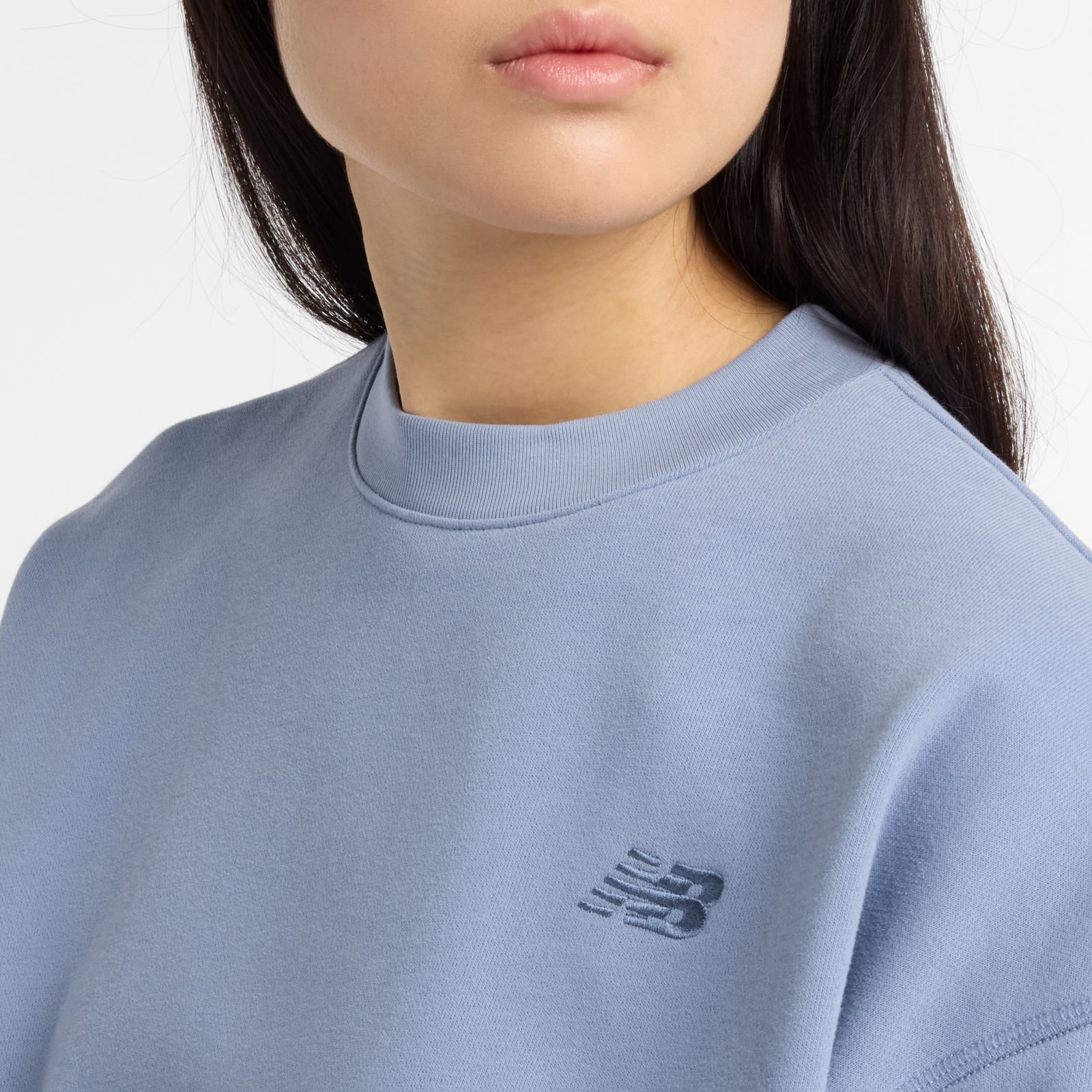Женские худи New Balance Coastal Fleece Crew — фото 3