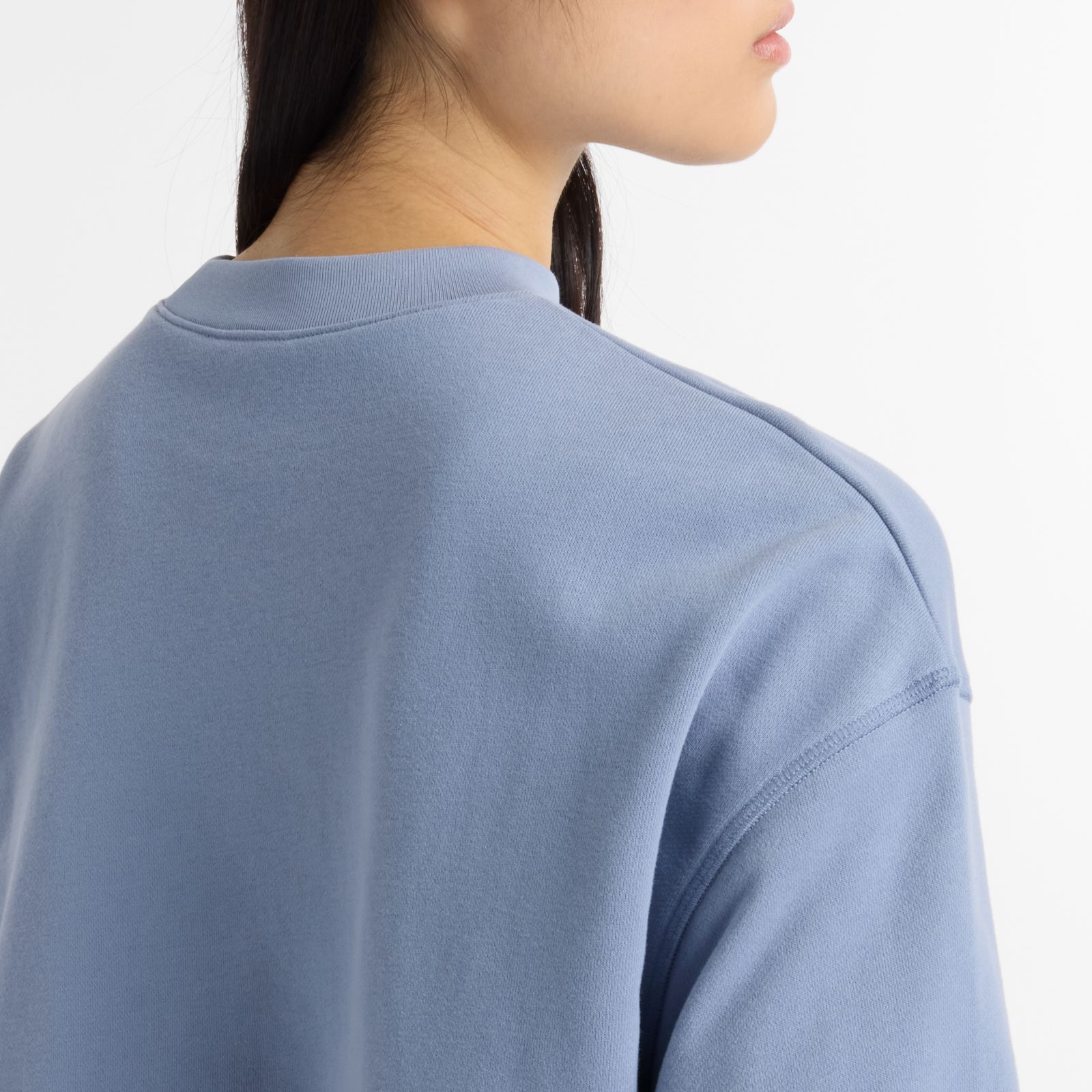 Женские худи New Balance Coastal Fleece Crew — фото 5