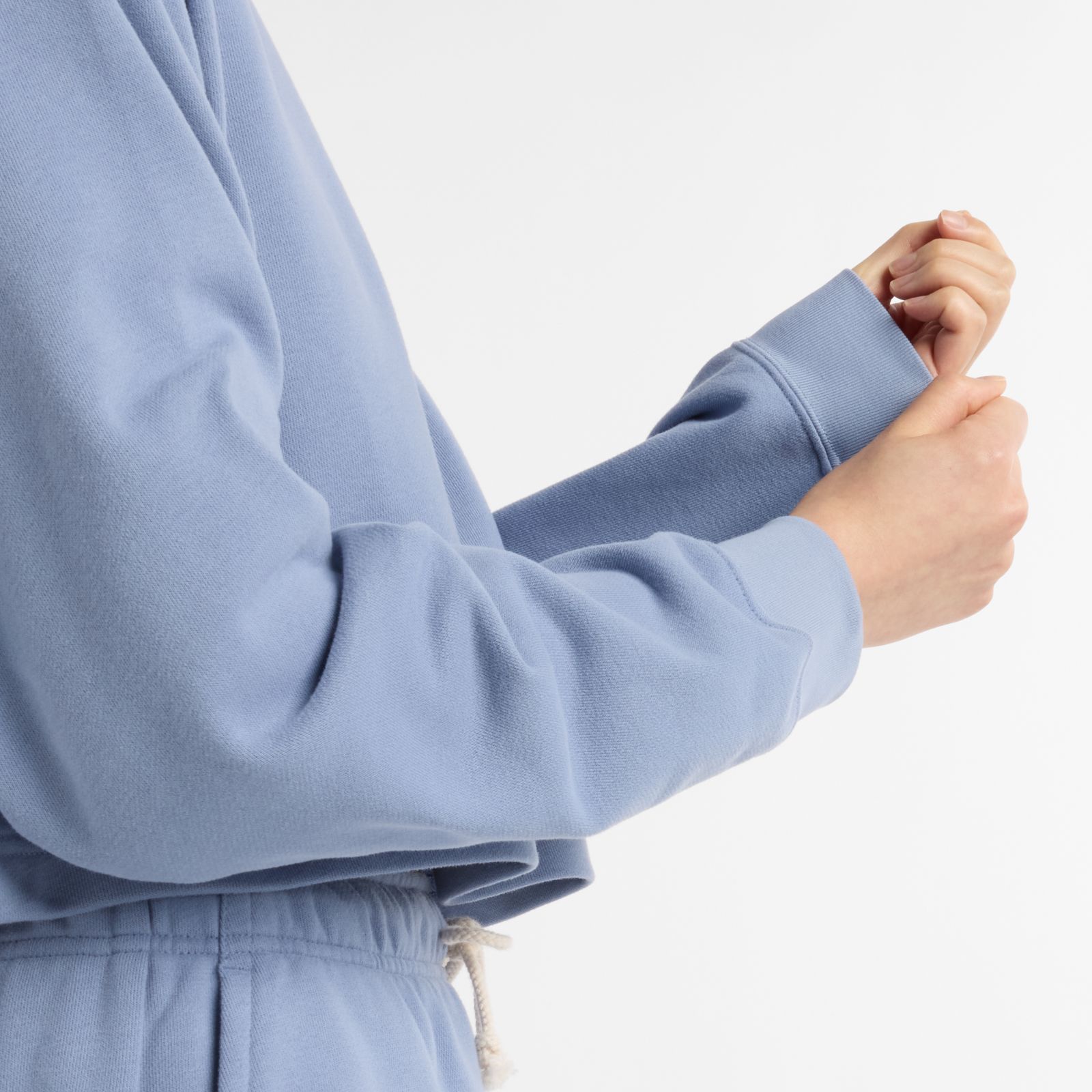 Женские худи New Balance Coastal Fleece Crew — фото 6