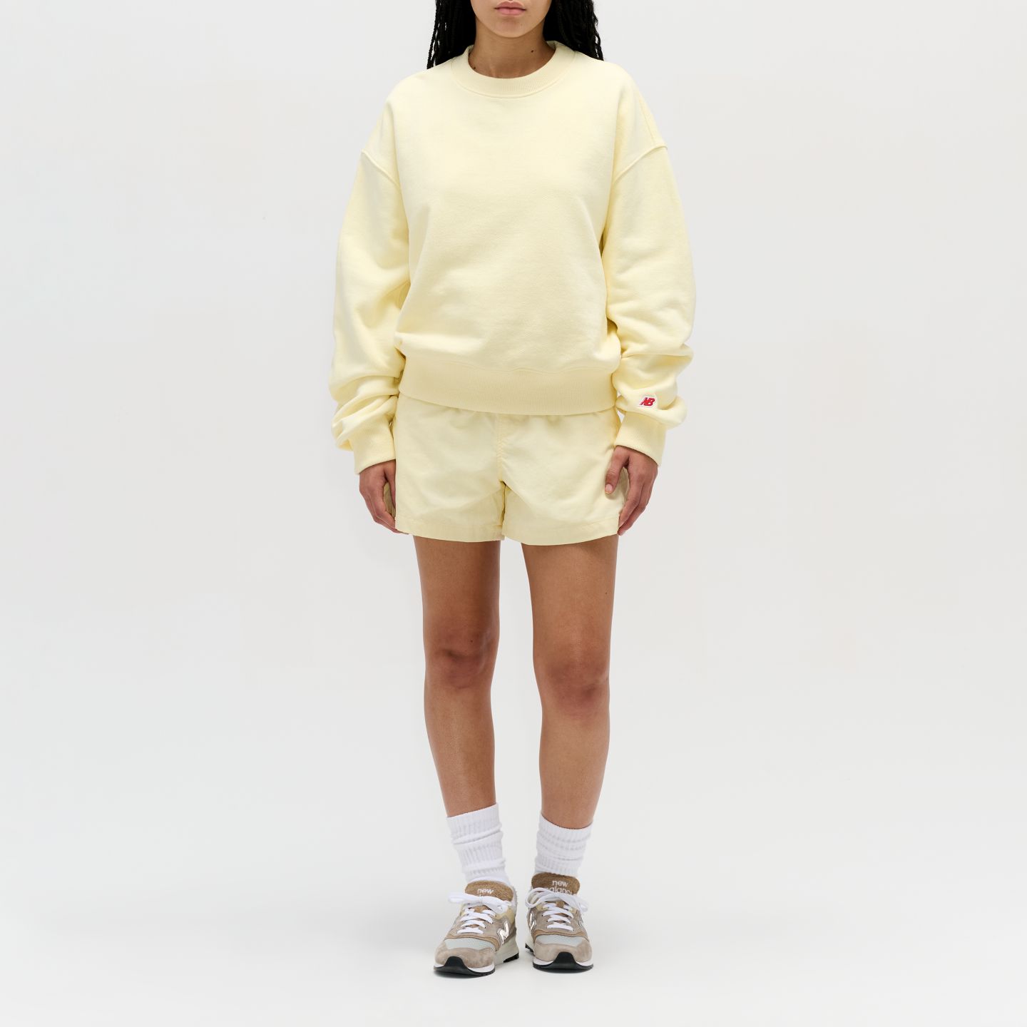 Женский свитшот New Balance Made in USA Crewneck, цвет: Сияющий — фото 1
