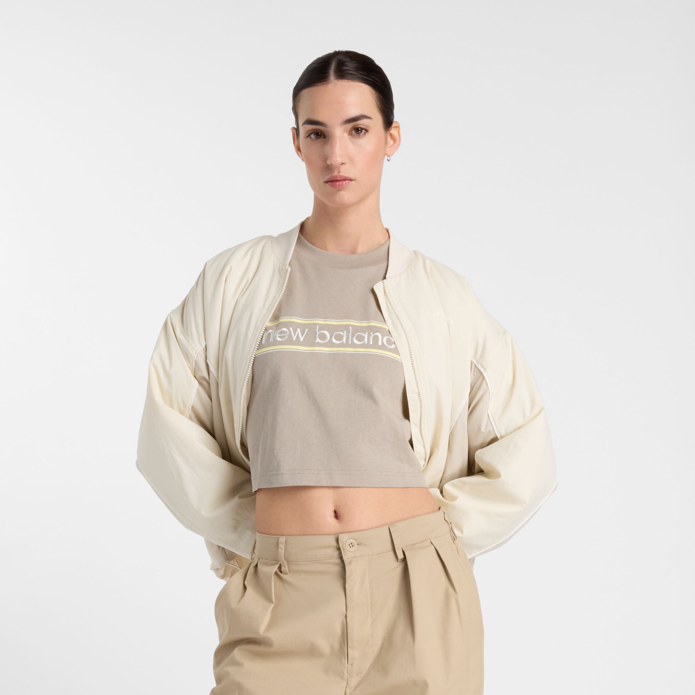 New Balance Femme Athletics Linear Logo T-Shirt en Beige, Coton, Taille S