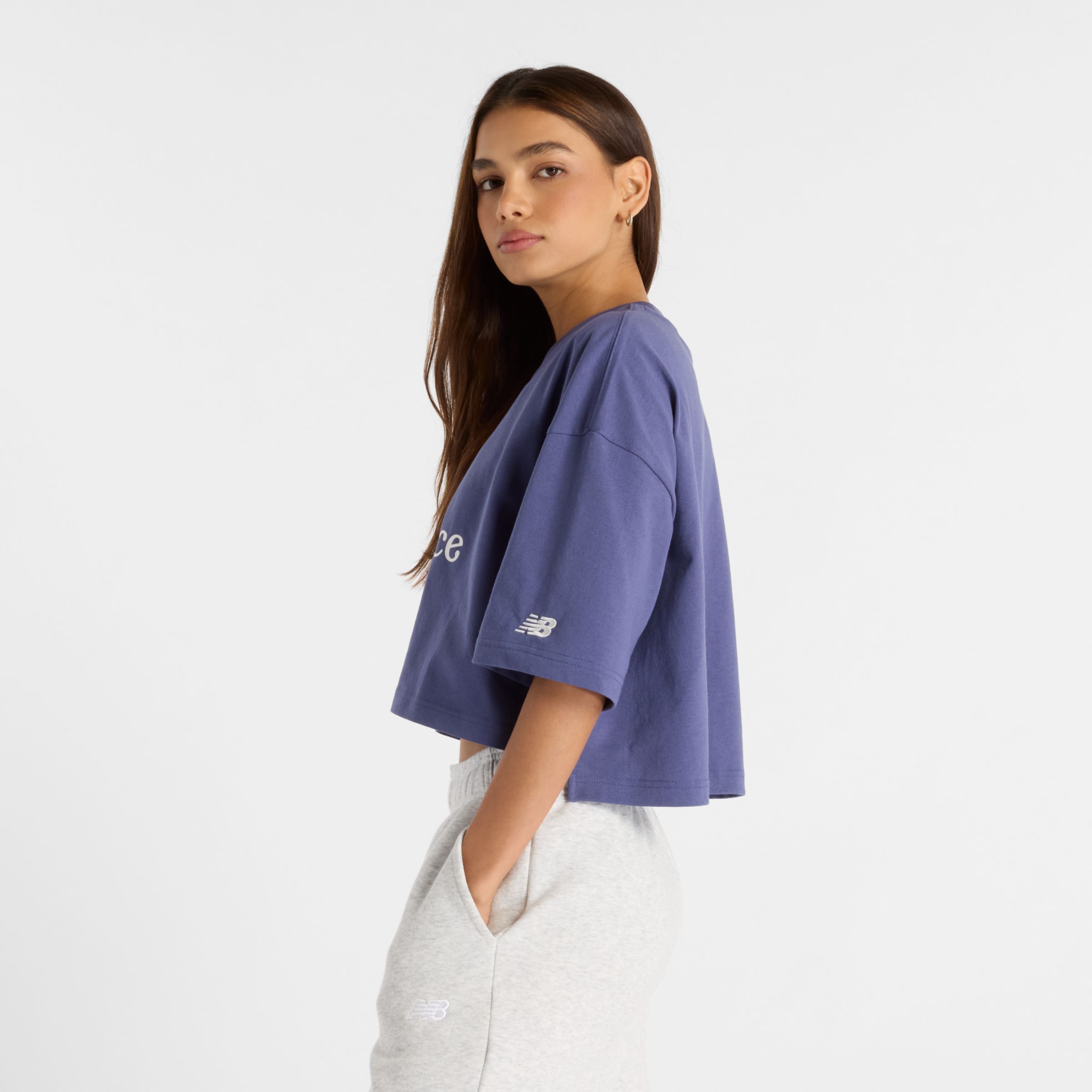 Athletics フラワー オーバーサイズクロップショートスリーブTシャツ