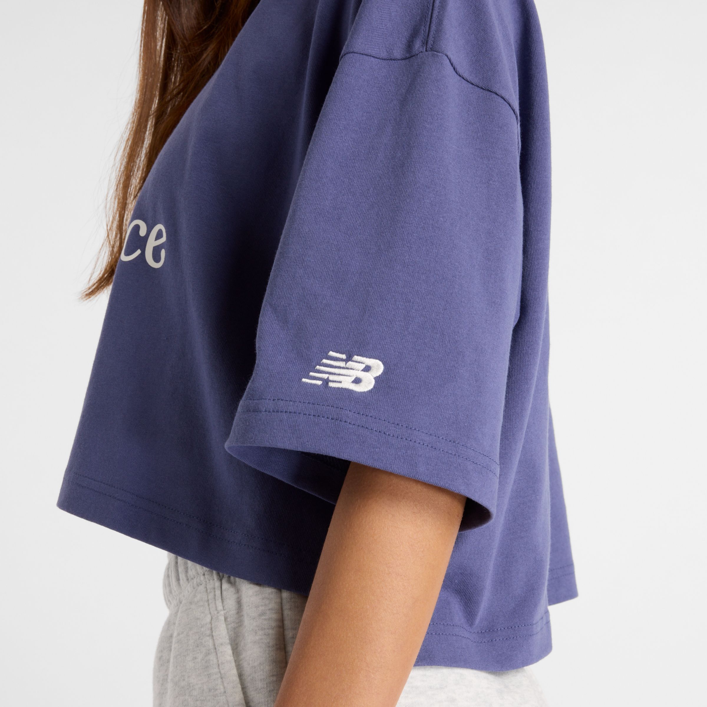 Athletics フラワー オーバーサイズクロップショートスリーブTシャツ