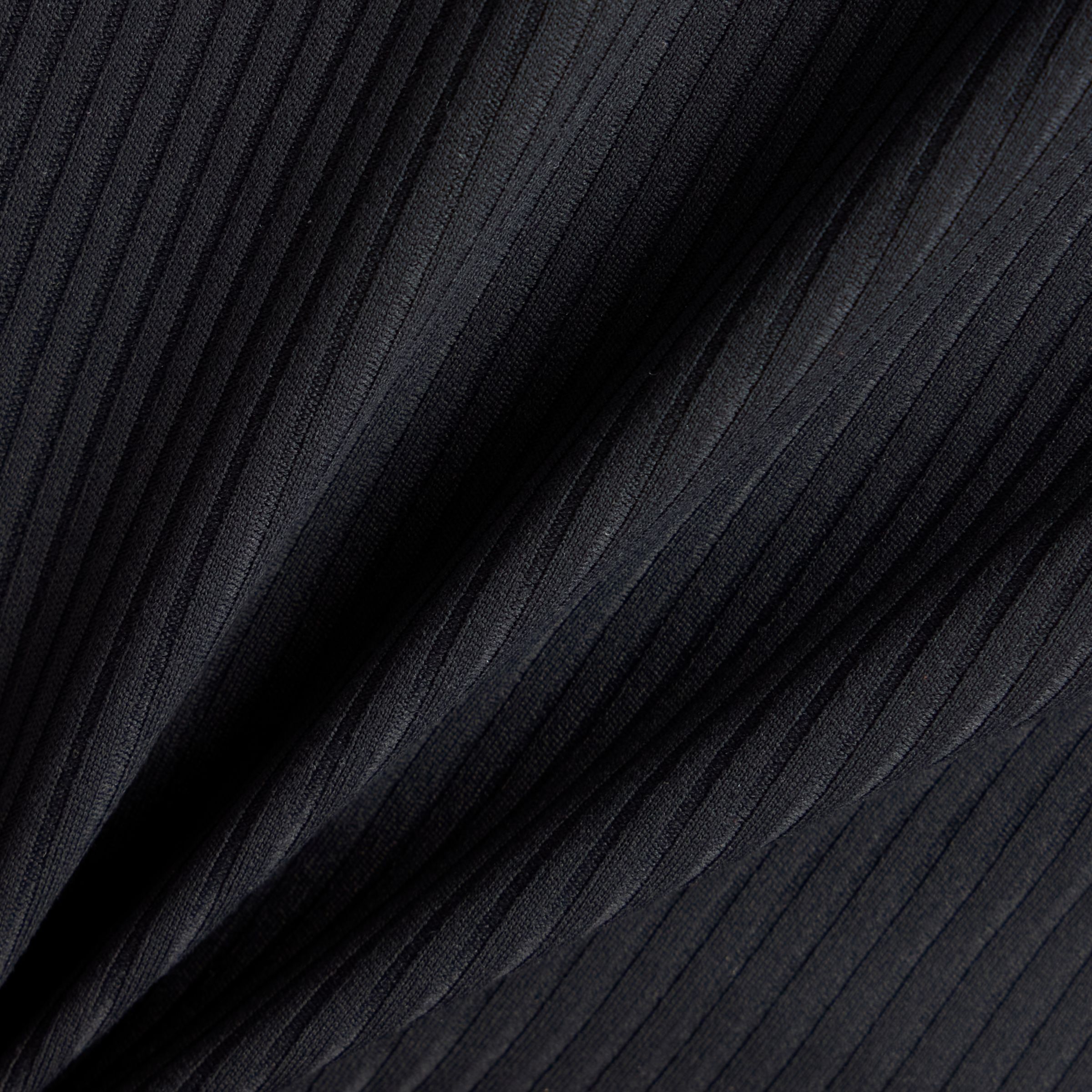 Ribbed Fitted T-Shirt