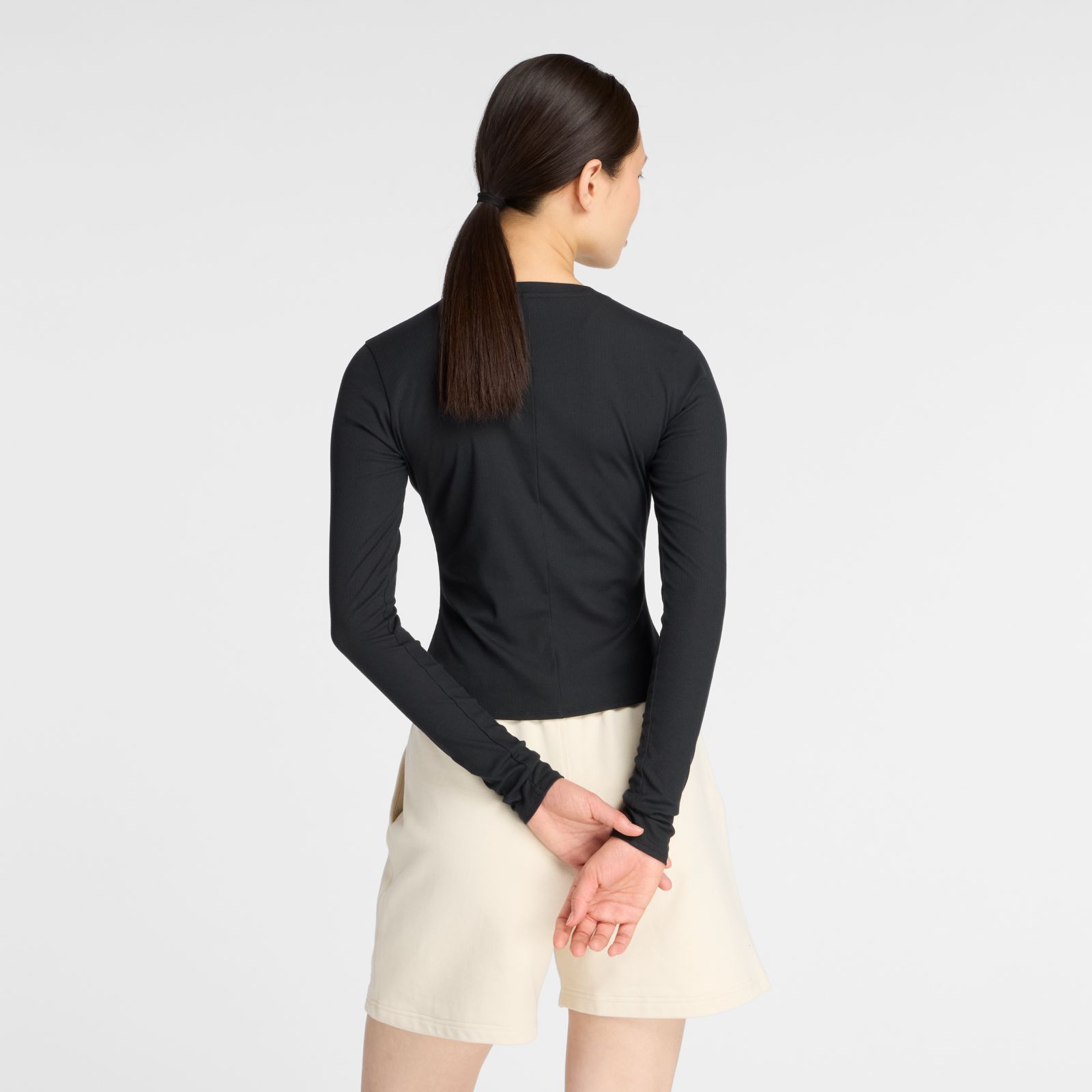 Женские топы New Balance Micro-Rib Long Sleeve — фото 3