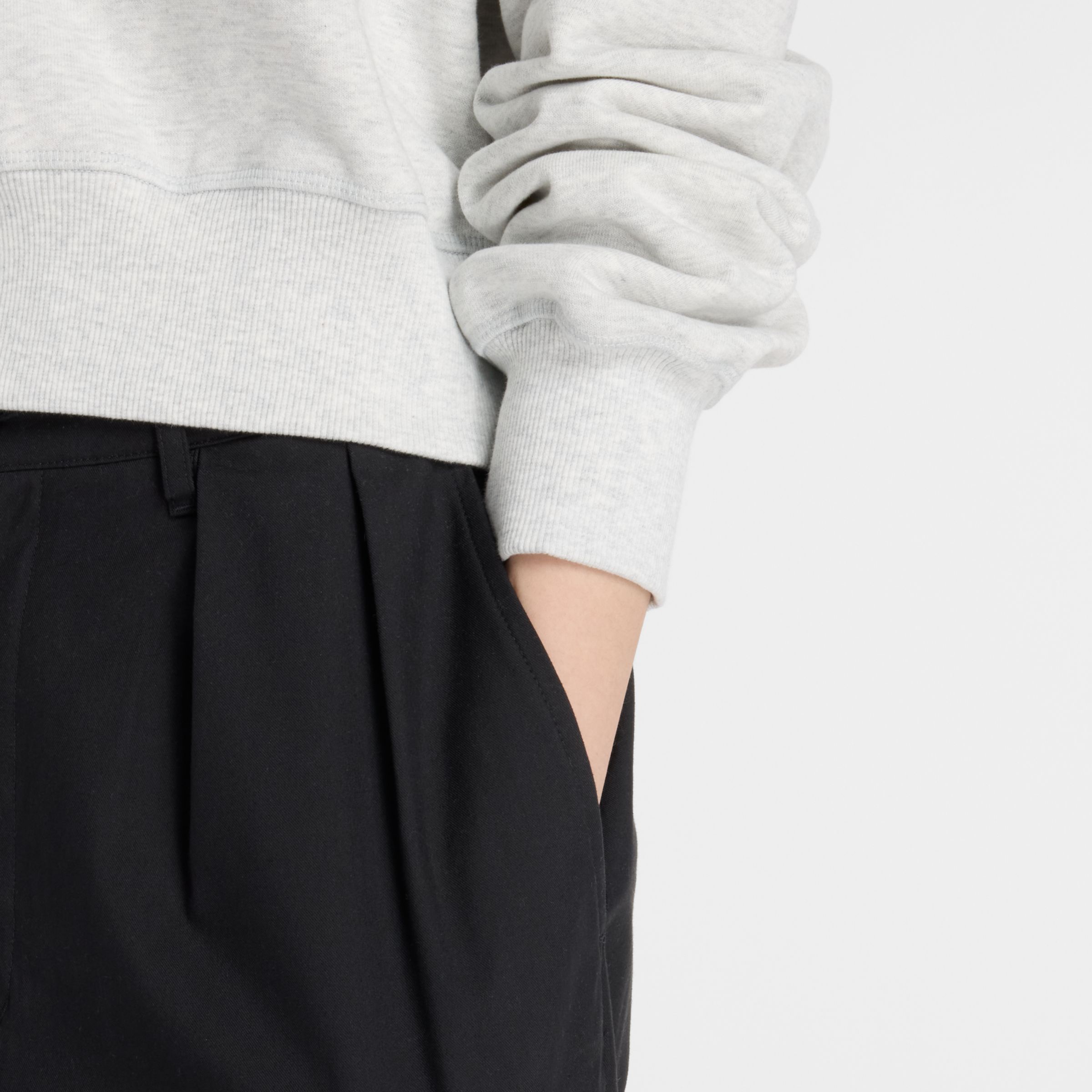 Athletics Premium Logo Relaxed Crop Crew