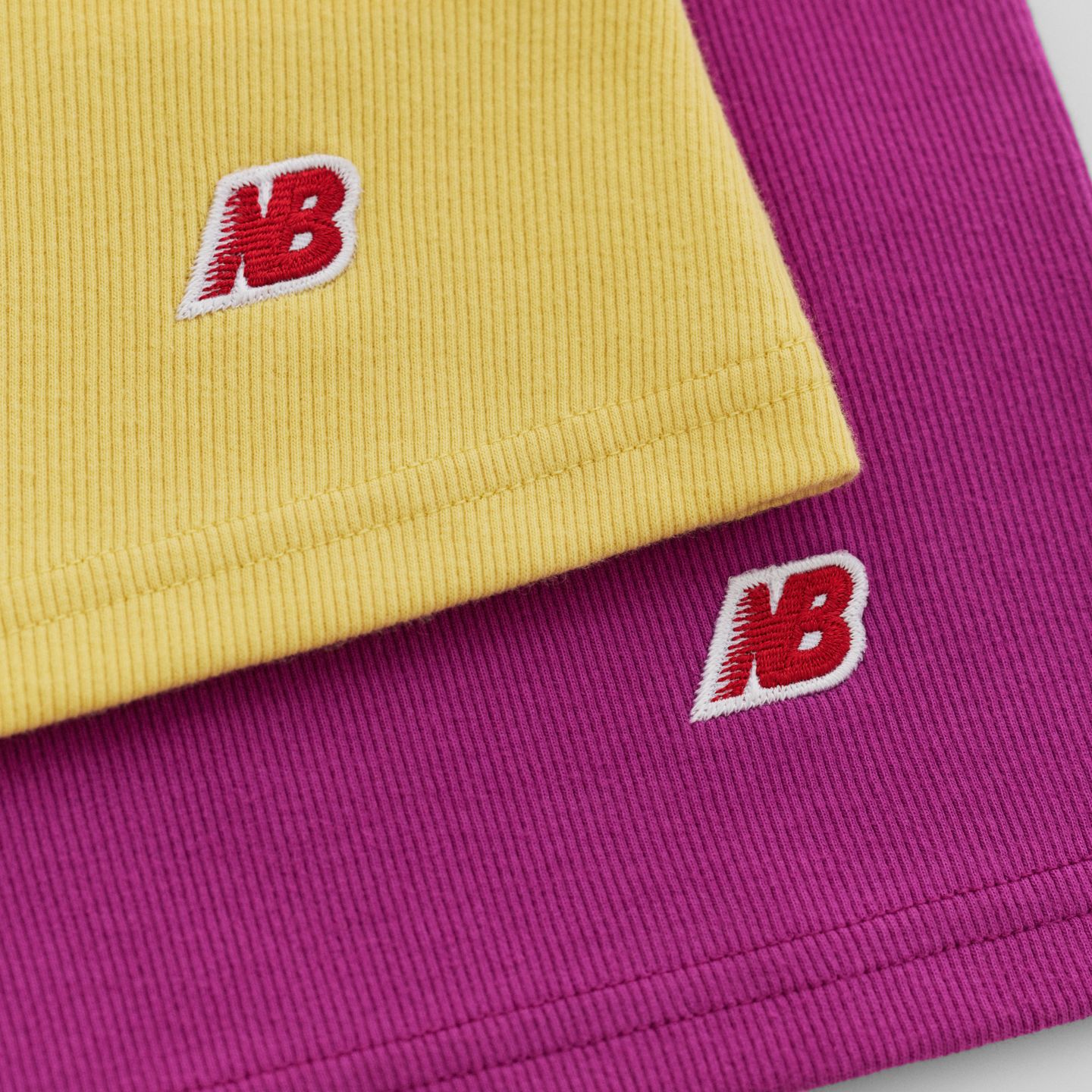 Женский топ New Balance Made in USA Cropped Top, цвет: Фиолетовый — фото 5