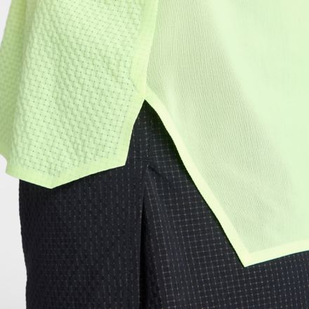 London Edition Race Day Ultra Light Singlet