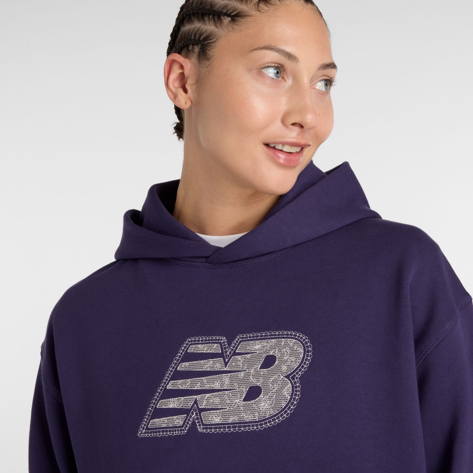 Женские худи New Balance Lace NB Hoodie — фото 2