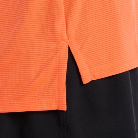 名古屋スポーツエッセンシャルズグラフィックTシャツ1