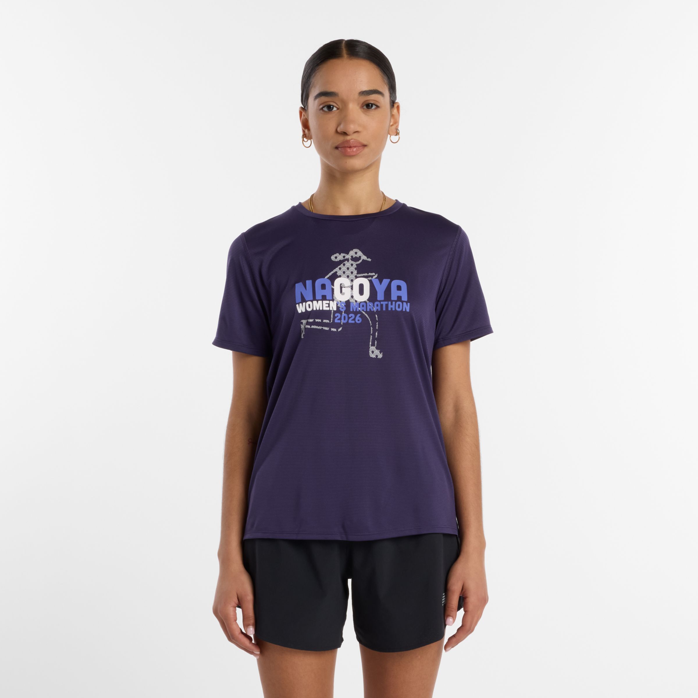 名古屋スポーツエッセンシャルズグラフィックTシャツ1