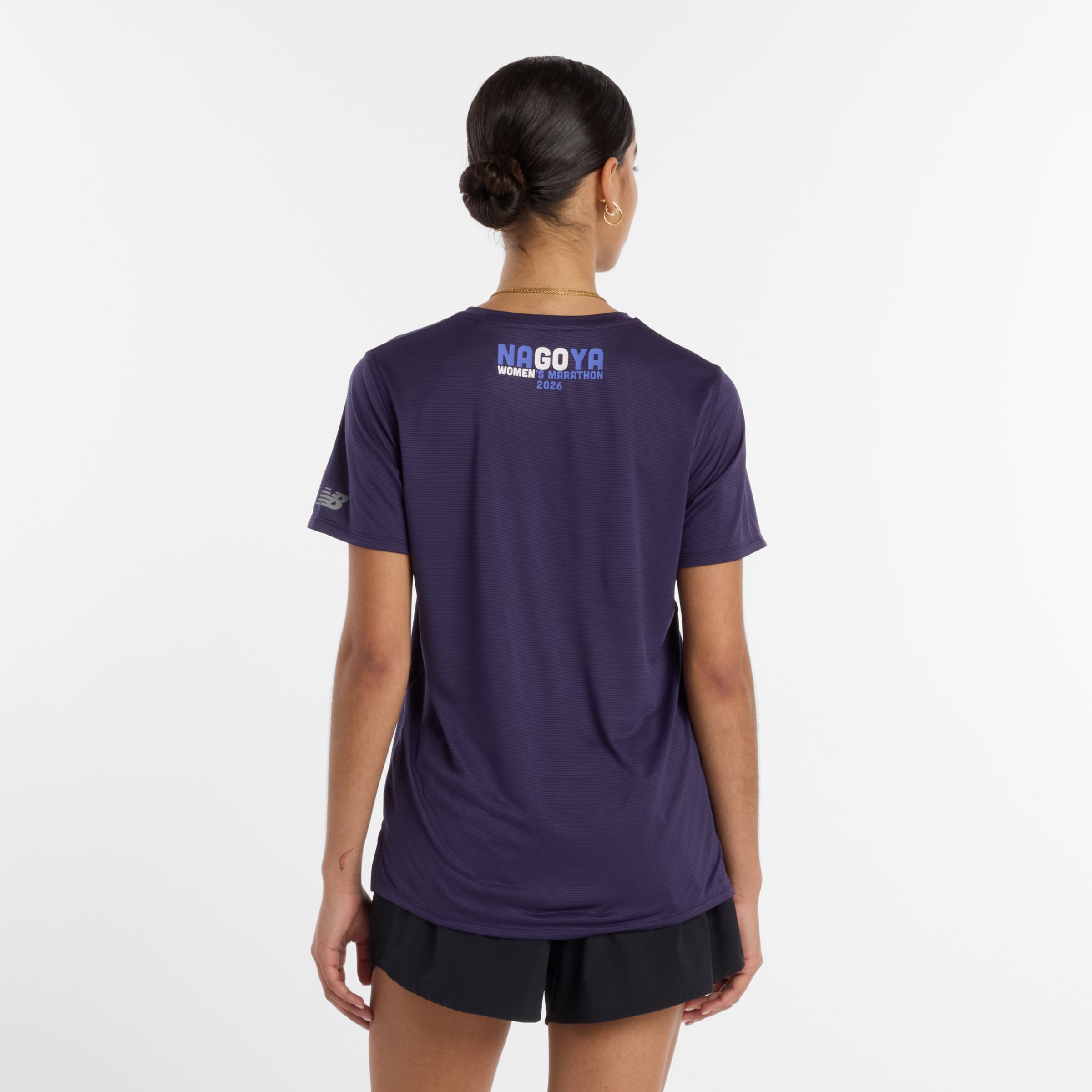 名古屋スポーツエッセンシャルズグラフィックTシャツ1