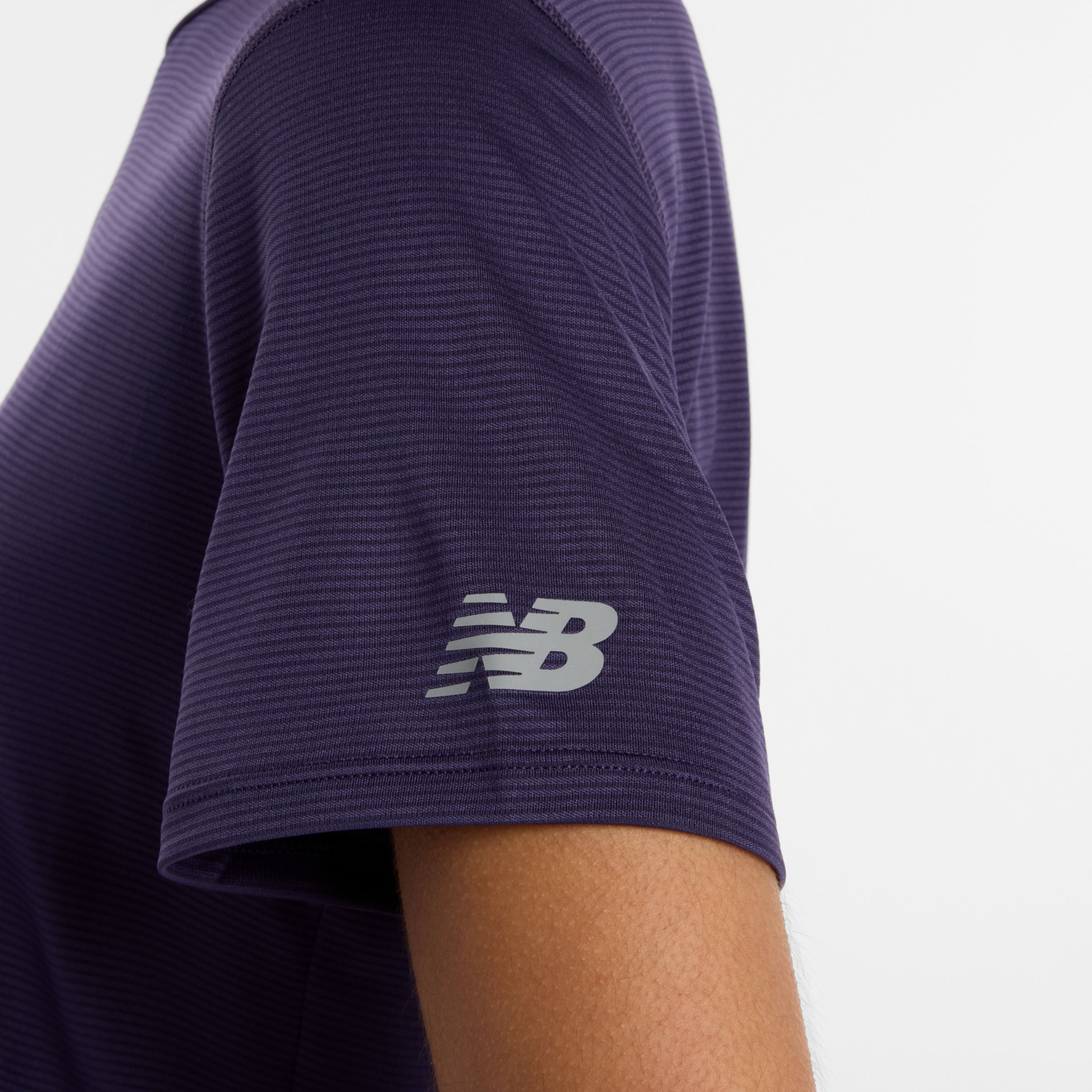 名古屋スポーツエッセンシャルズグラフィックTシャツ1