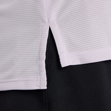 名古屋スポーツエッセンシャルズグラフィックTシャツ1