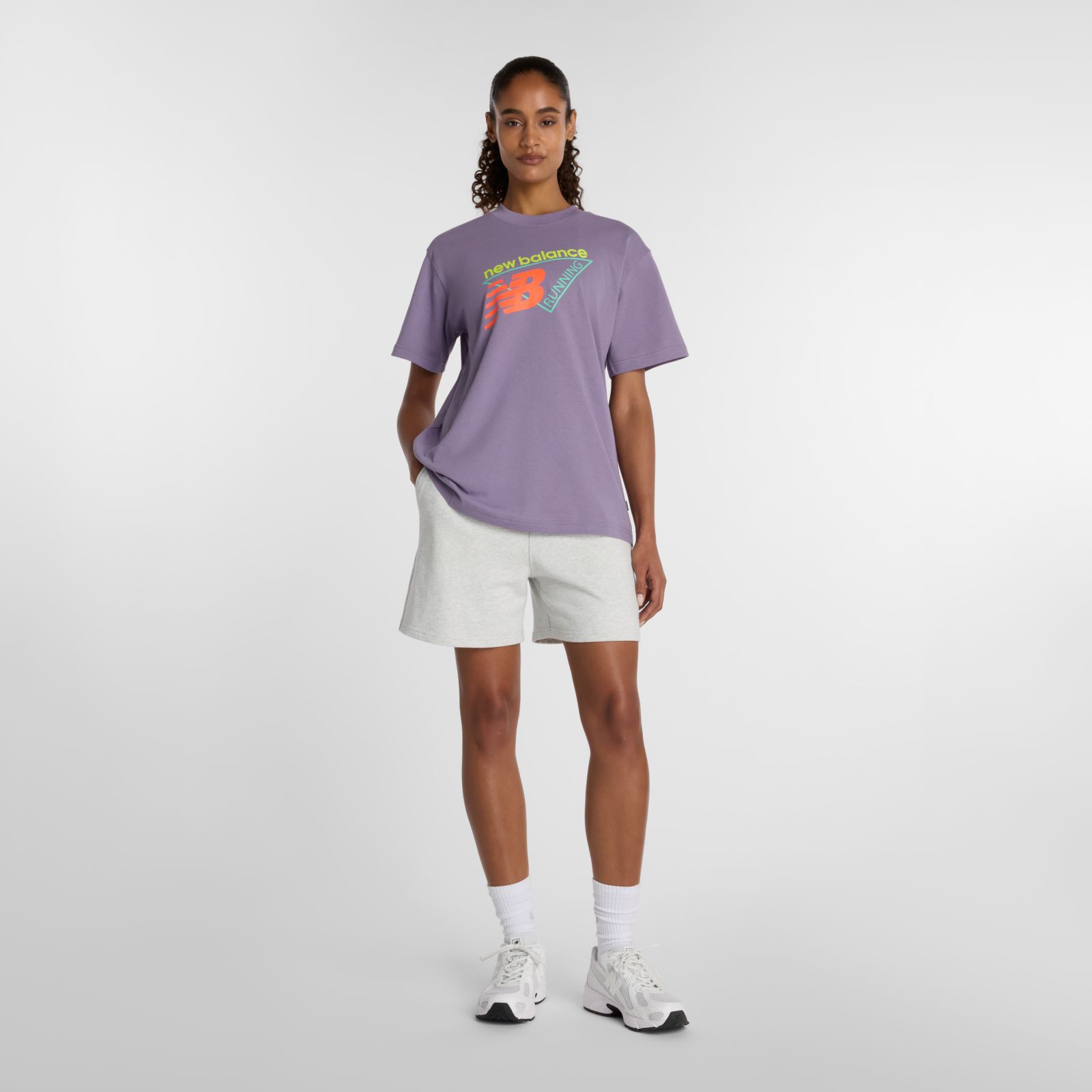 Женские футболки New Balance Classic Tri-Logo T-Shirt — фото 2