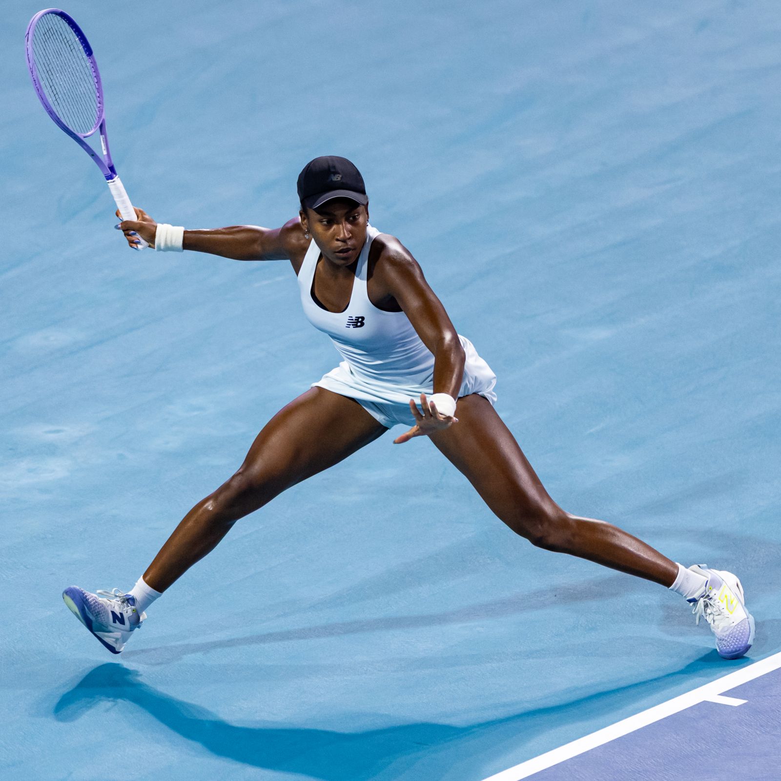 Женские футболки New Balance Tournament Tank — фото 5