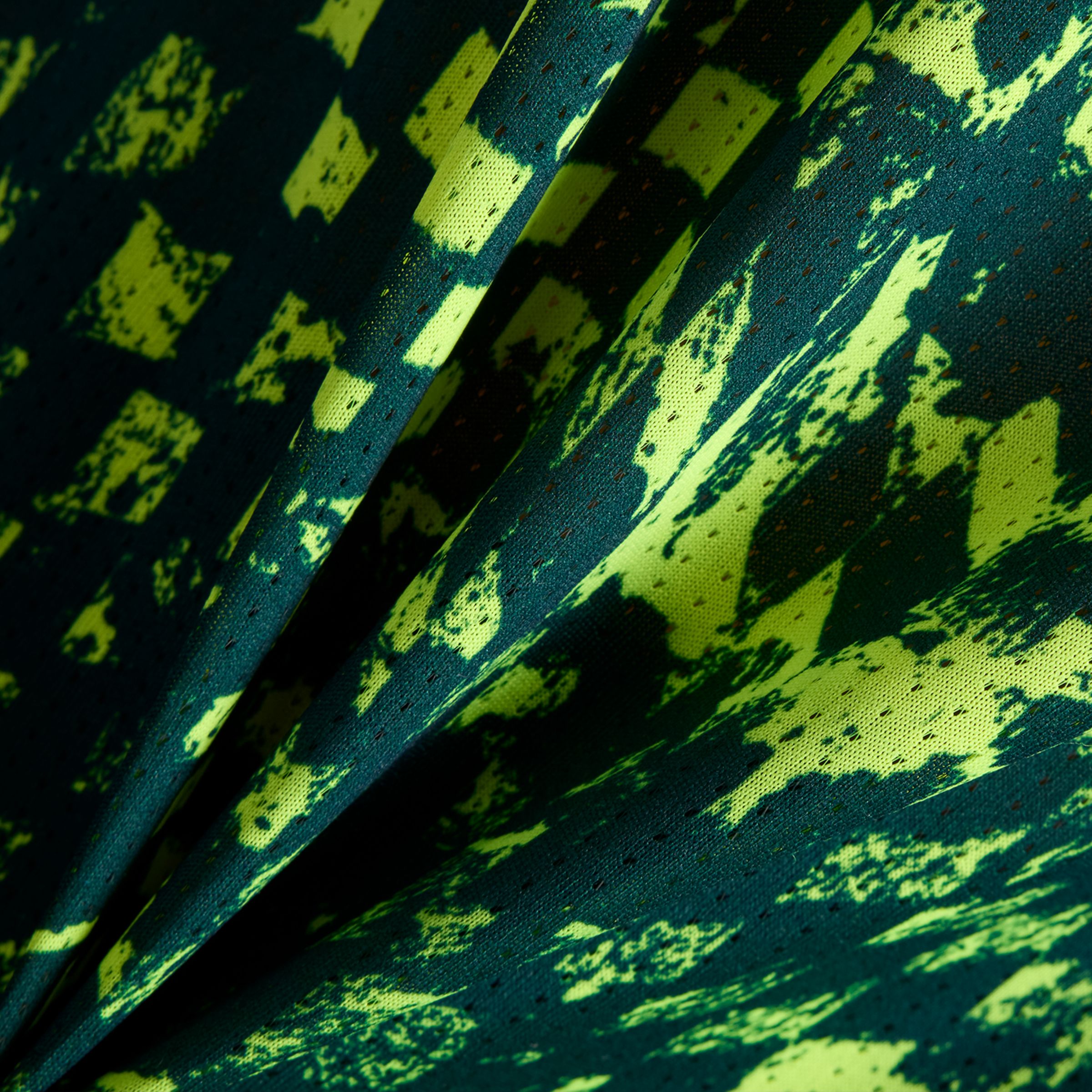 London Edition RC Essential Printed T-Shirt