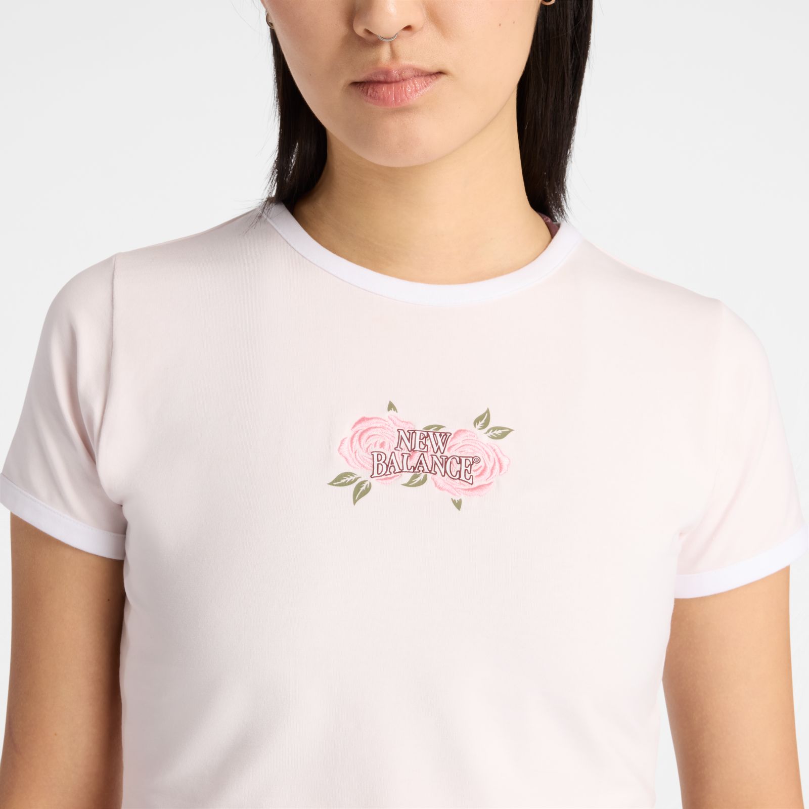 Женские футболки New Balance Linear Rose Baby Doll T-Shirt — фото 2