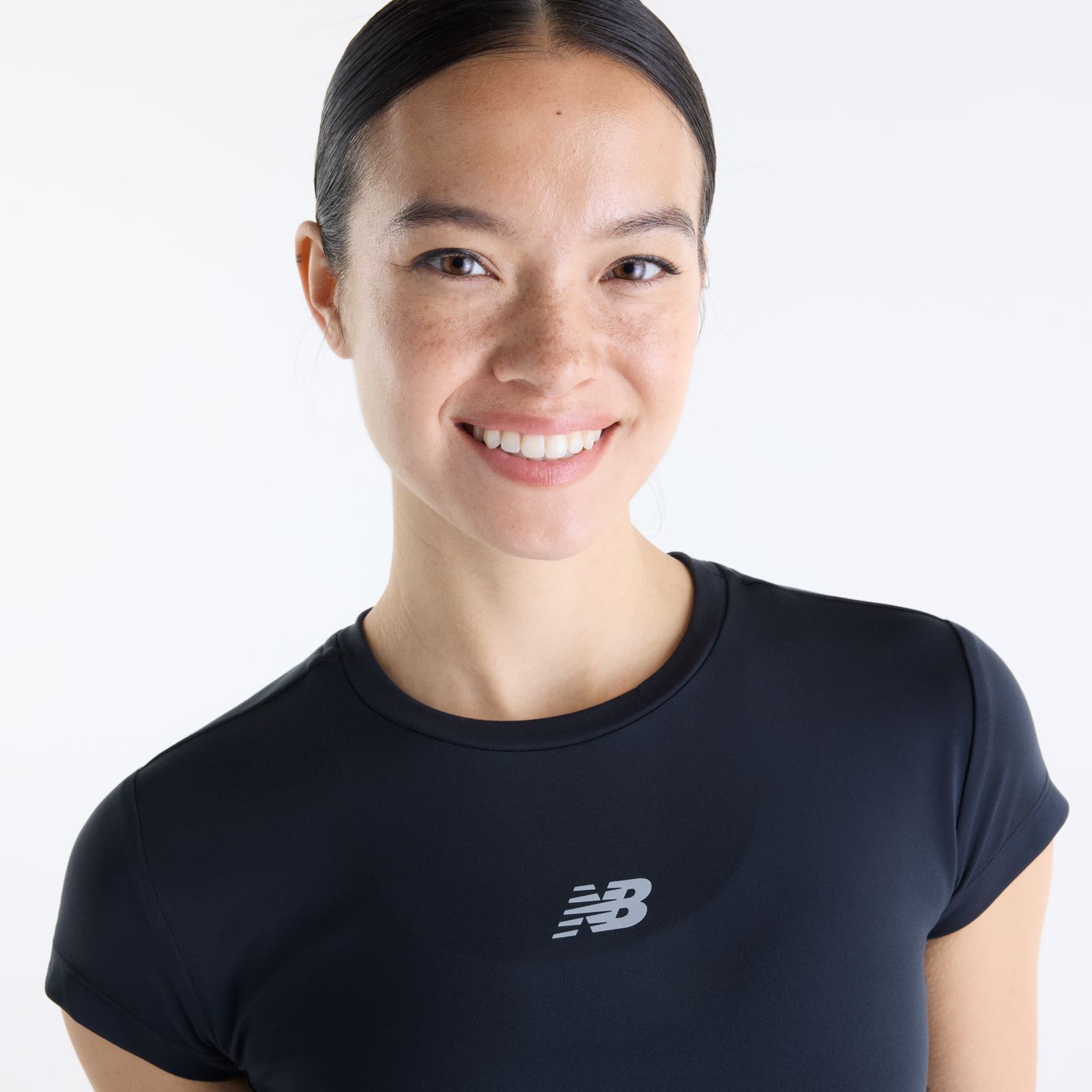 Женские футболки New Balance NB Harmony Fitted T-Shirt — фото 2