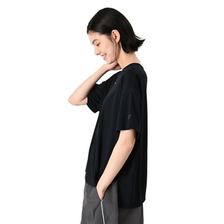 ファンクショナルリラックスドフィットショートスリーブTシャツ