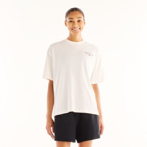Женские футболки New Balance Grab a Bite Boston Oversized T-Shirt