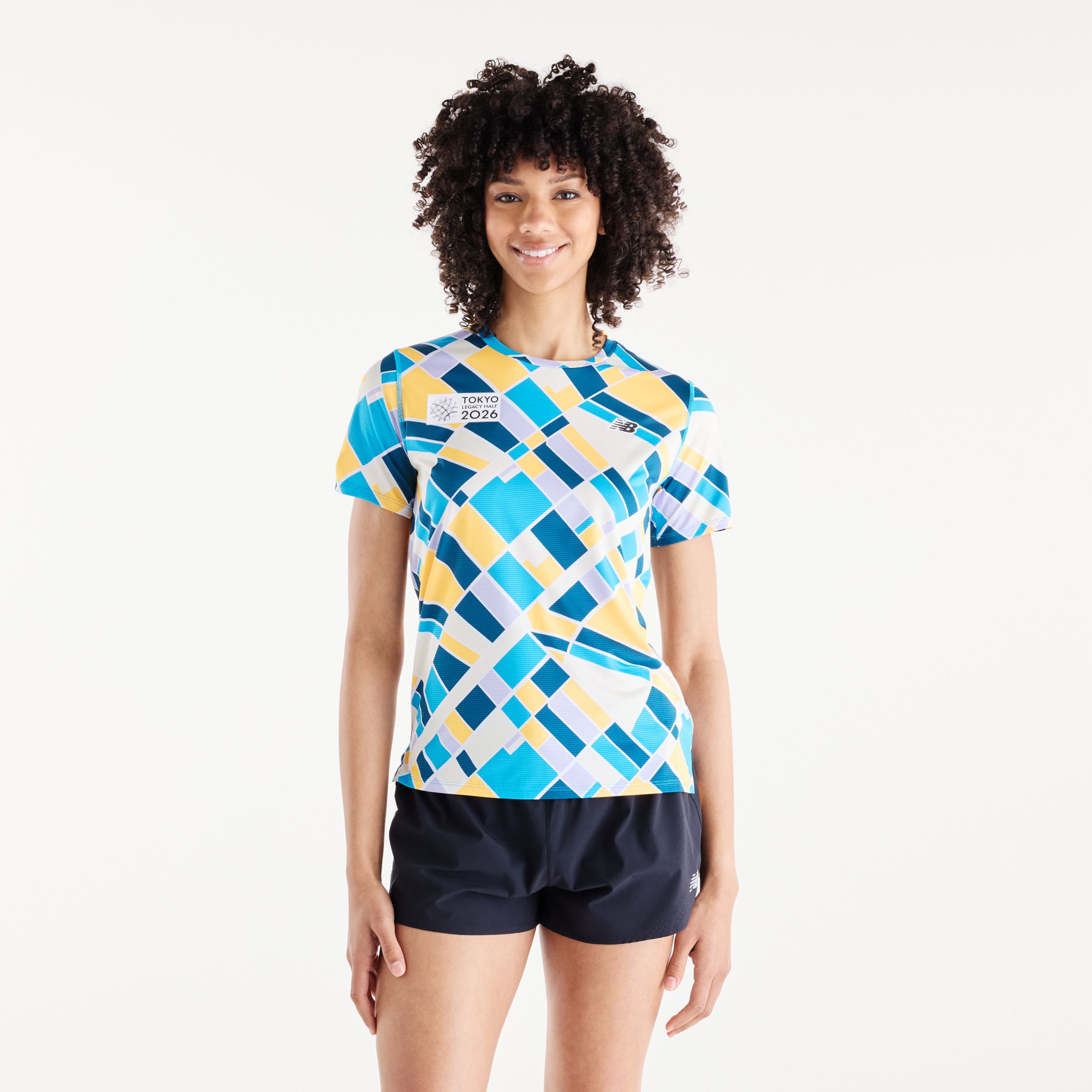 Payton is wearing size S and is 31"/45cm. Chest: 31" / 79 cm, Waist: 24.5" / 62 cm, Hips: 37" / 94 cm