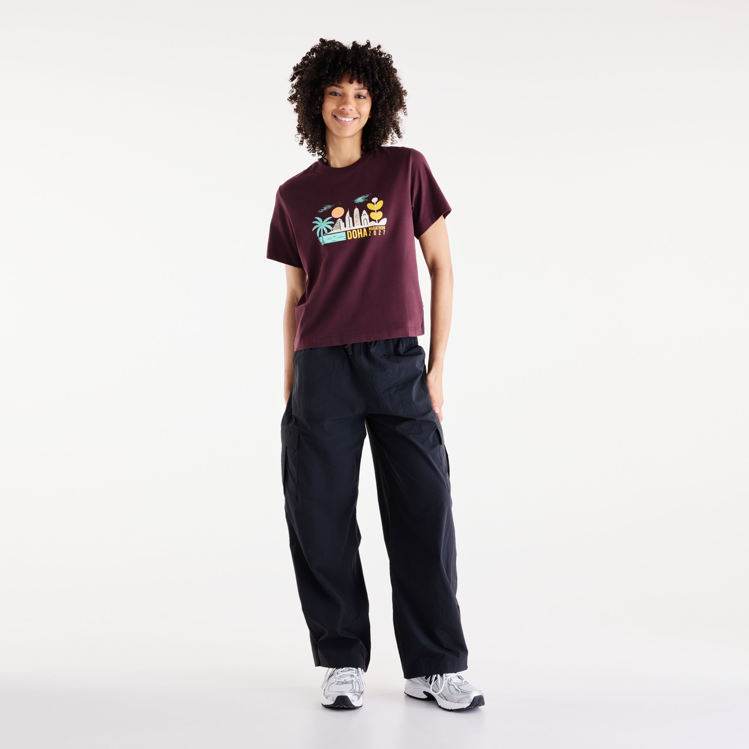 Payton is wearing size S and is 5'10"/177.8cm. Chest: 31"/79cm, Waist: 24.5"/62cm, Hips: 37"/94cm
