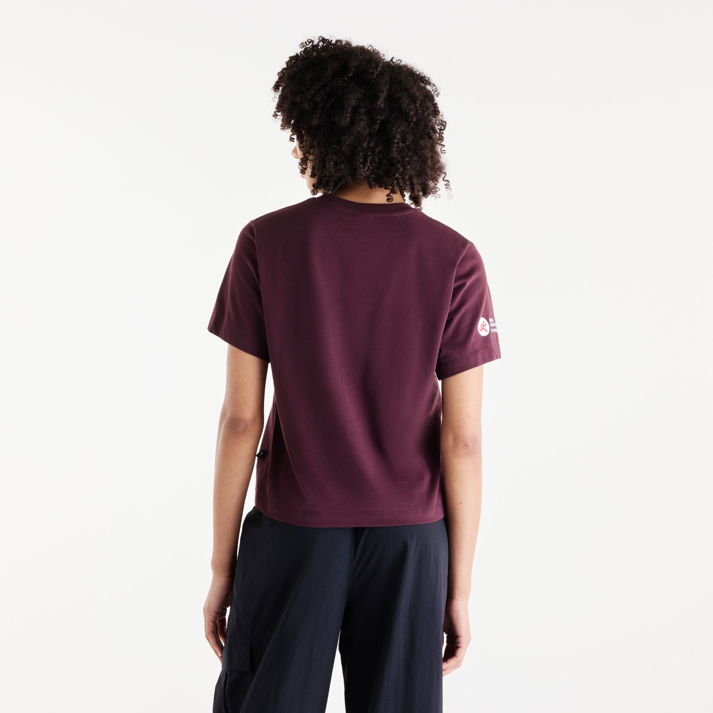 Payton is wearing size S and is 5'10"/177.8cm. Chest: 31"/79cm, Waist: 24.5"/62cm, Hips: 37"/94cm