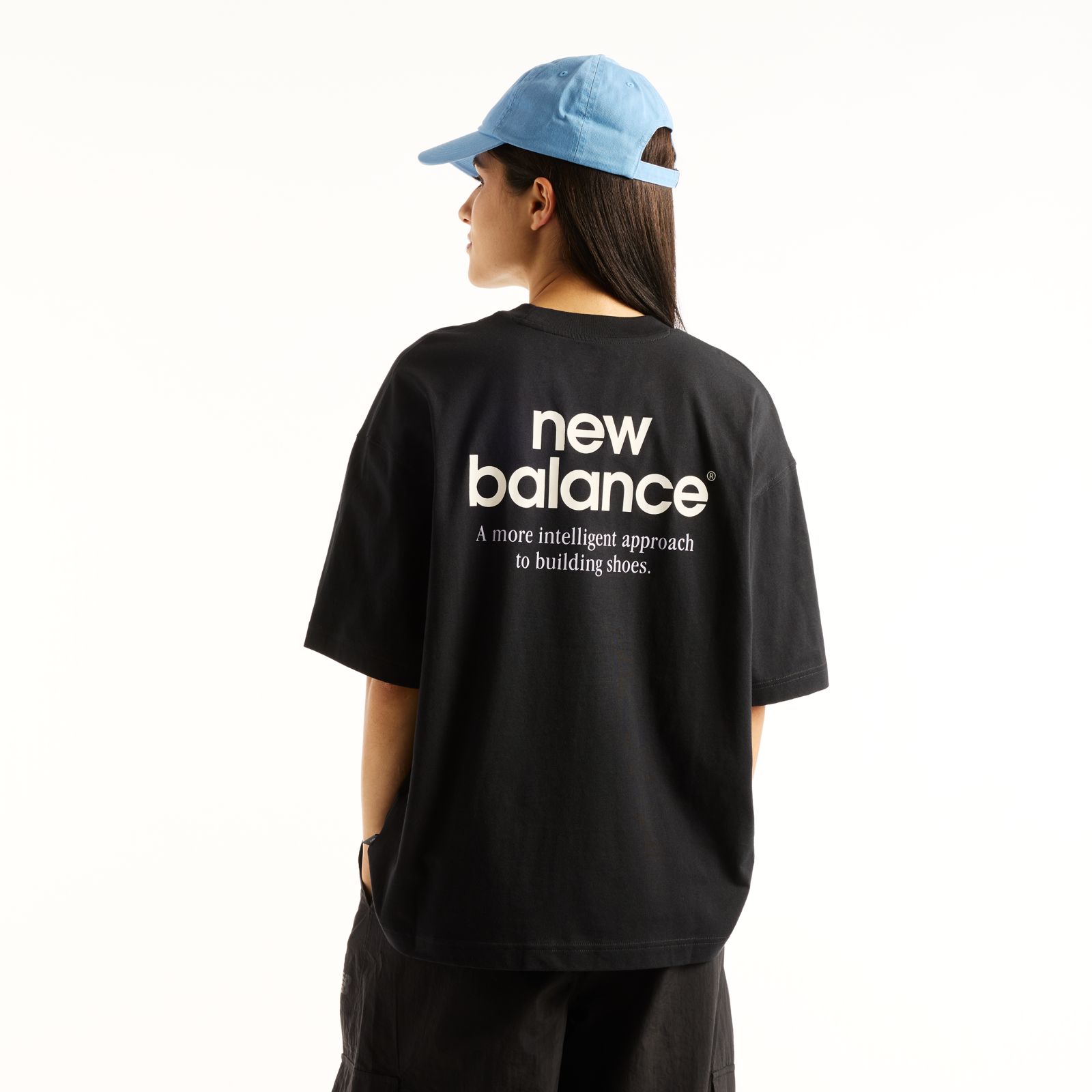 Женские футболки New Balance Intelligent Relaxed T-Shirt — фото 2