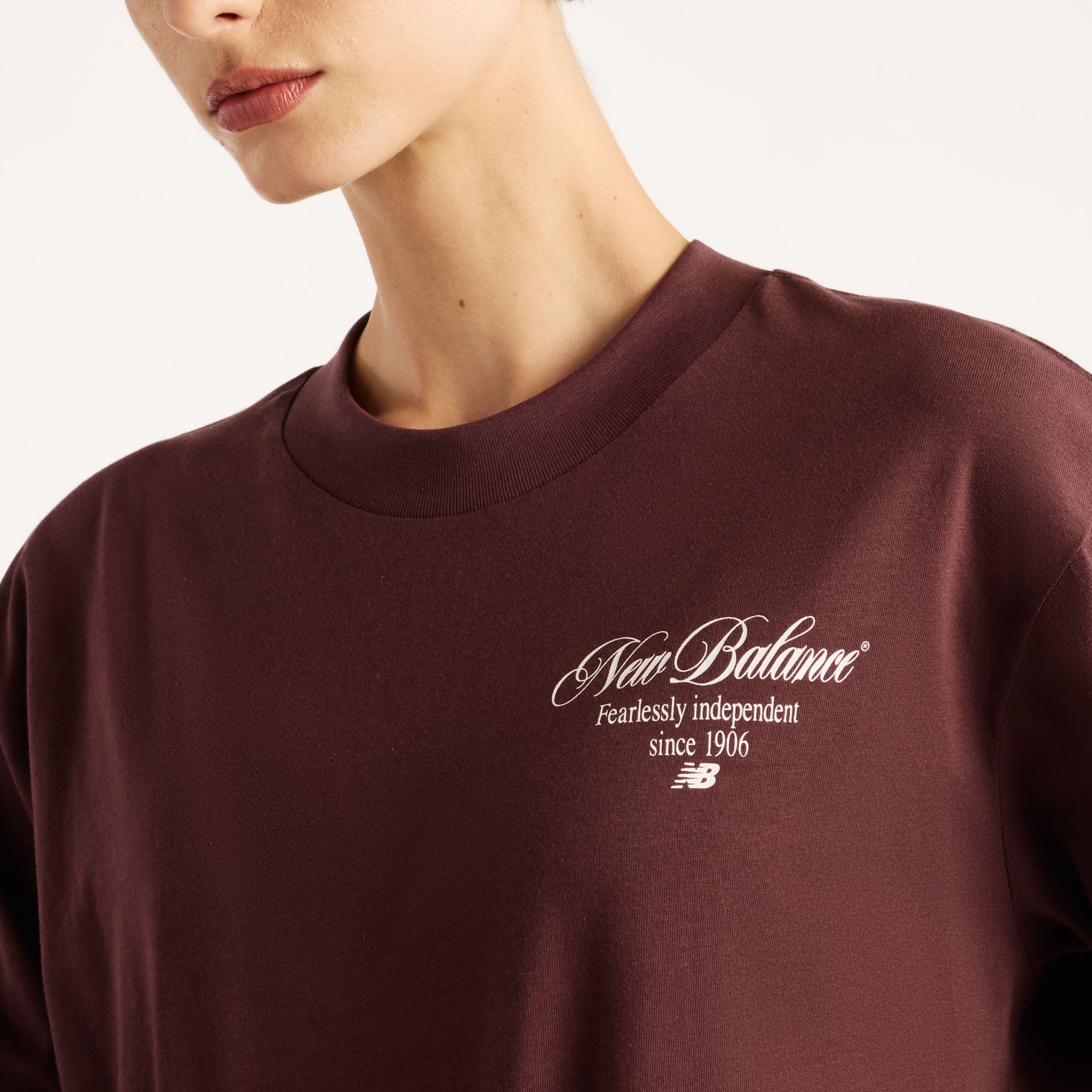 New Balance T-shirt d&eacute;contract&eacute; Souvenirs de fleurs press&eacute;es, WT62O8R1YLR