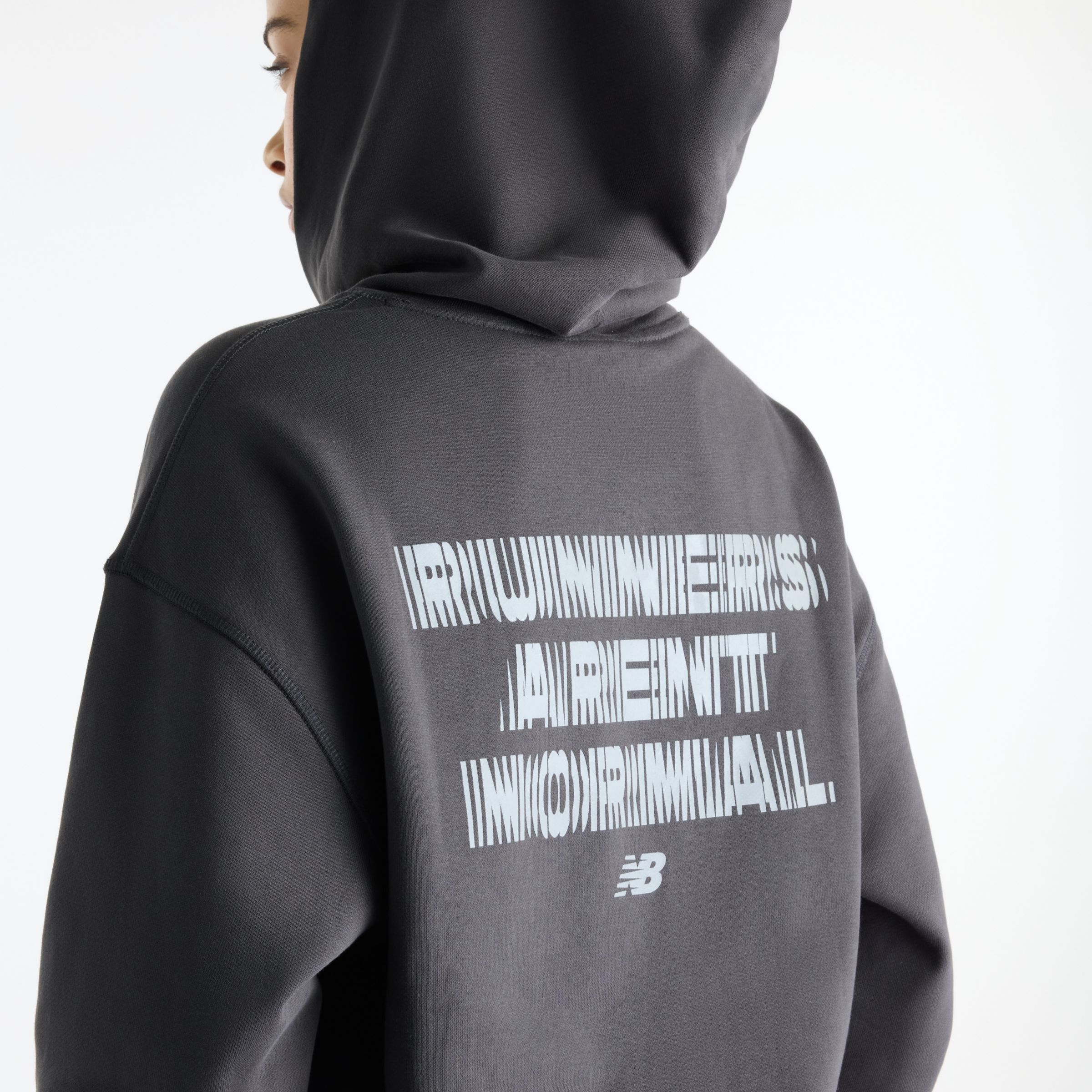 New Balance Nocturnal Run Hoodie, WT62Q7RIBLK