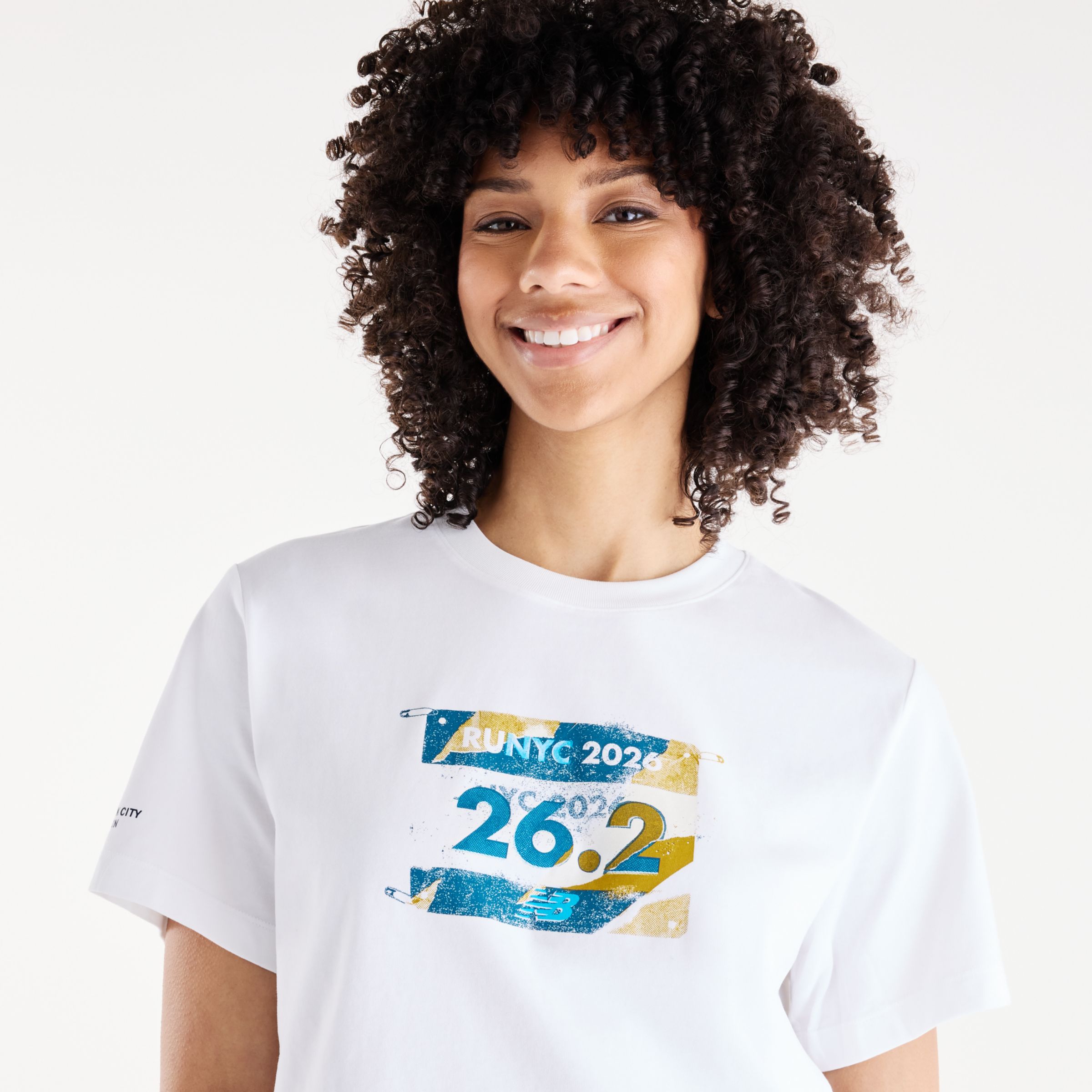 Payton is wearing size S and is 31"/45cm. Chest: 31" / 79 cm, Waist: 24.5" / 62 cm, Hips: 37" / 94 cm