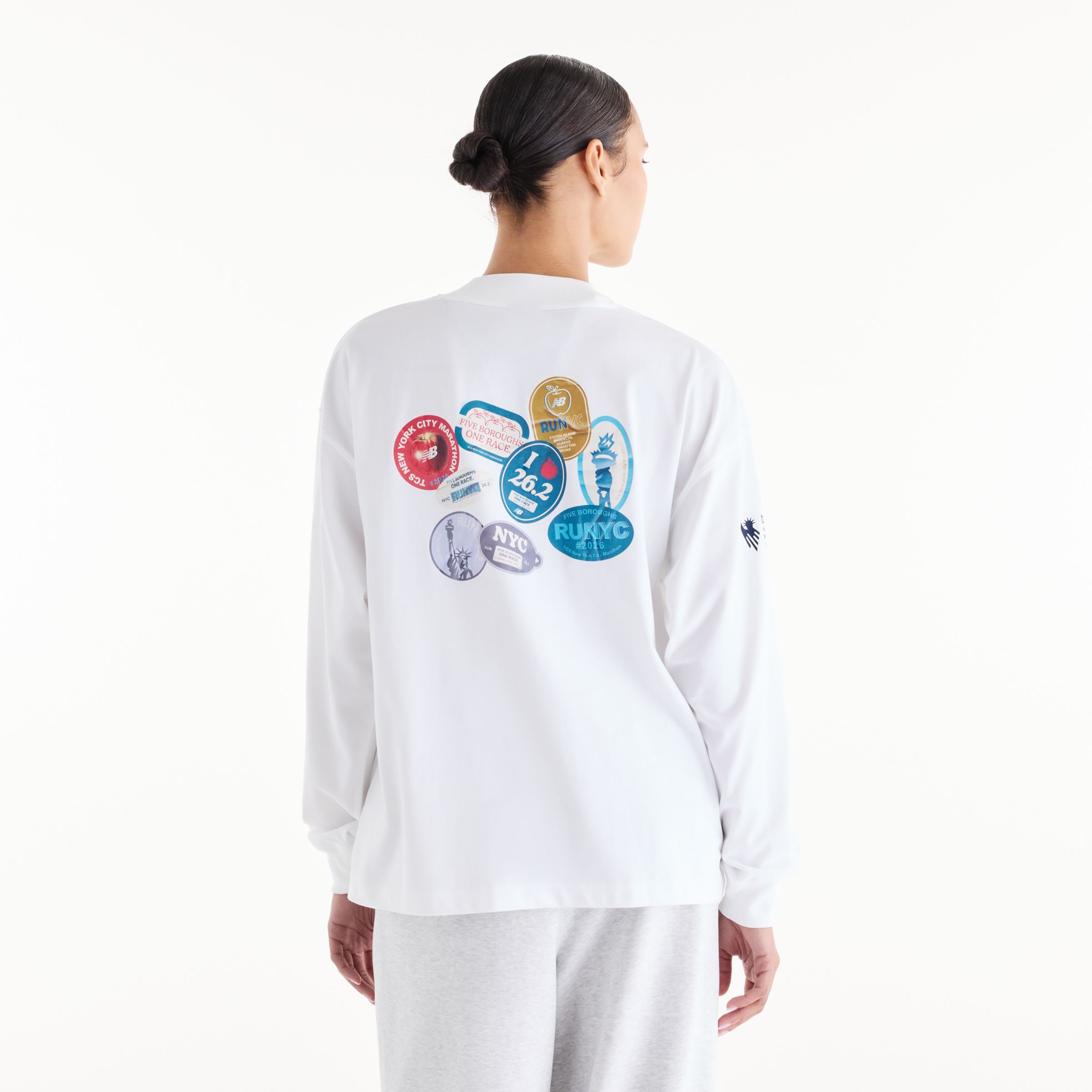 Lola is wearing size S and is 5'8"/172.72cm. Chest: 31.5"/80.01cm, Waist: 25.5"/64.77cm, Hips: 36"/91.44cm