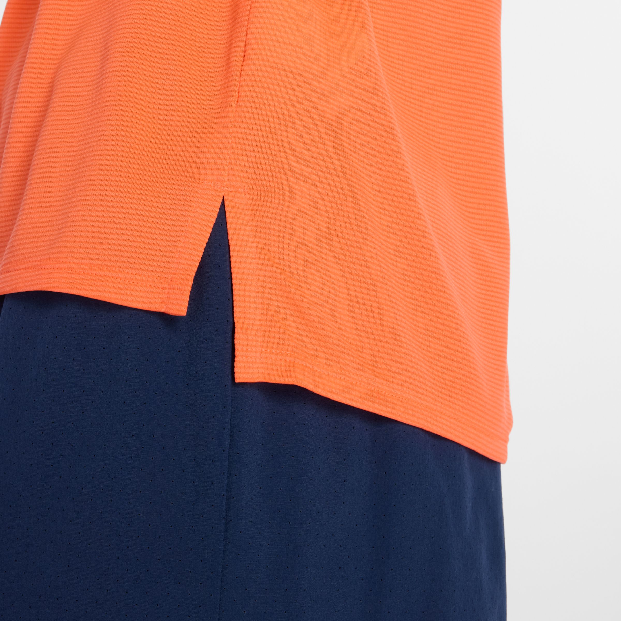 名古屋スポーツエッセンシャルズグラフィックTシャツ5