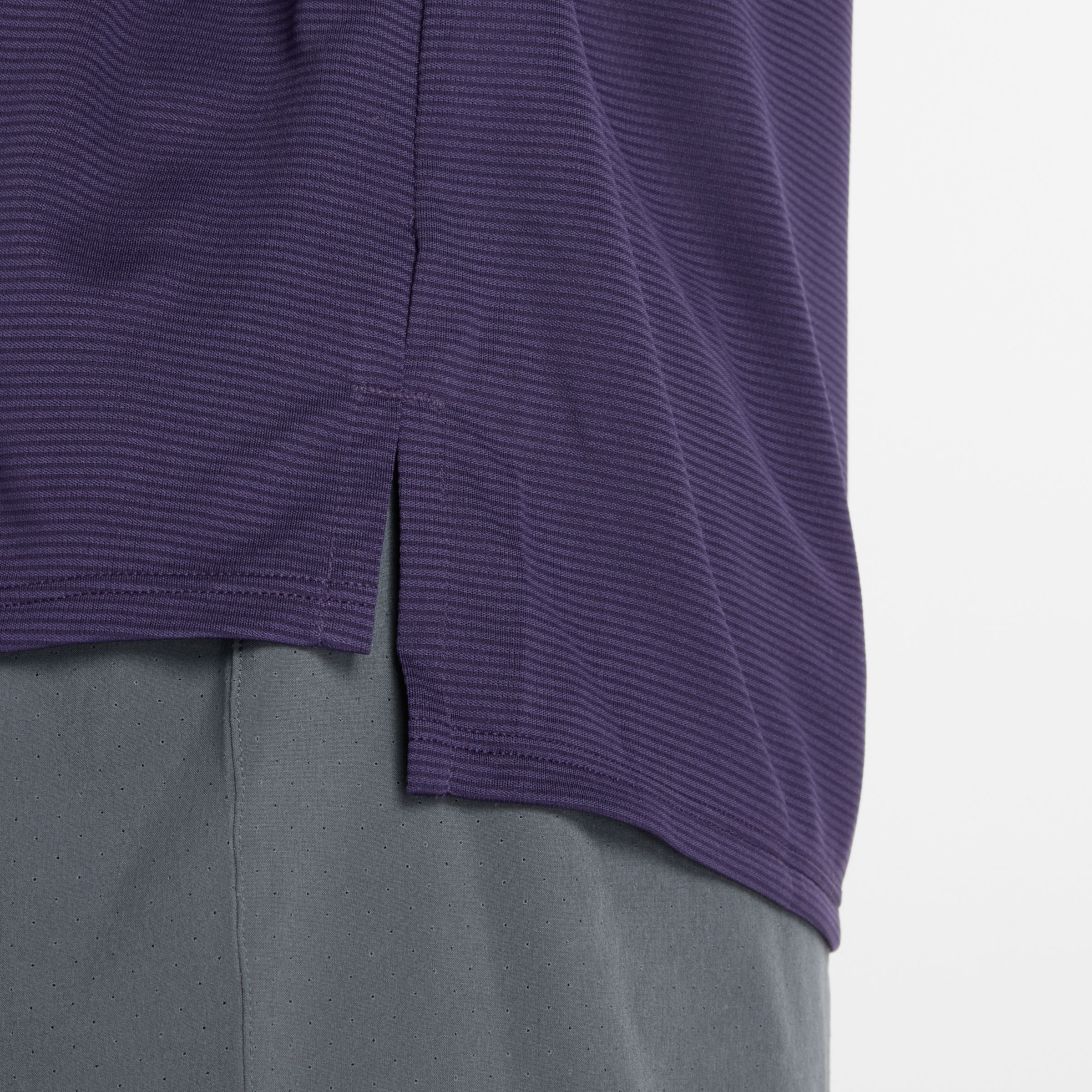 名古屋スポーツエッセンシャルズグラフィックTシャツ4