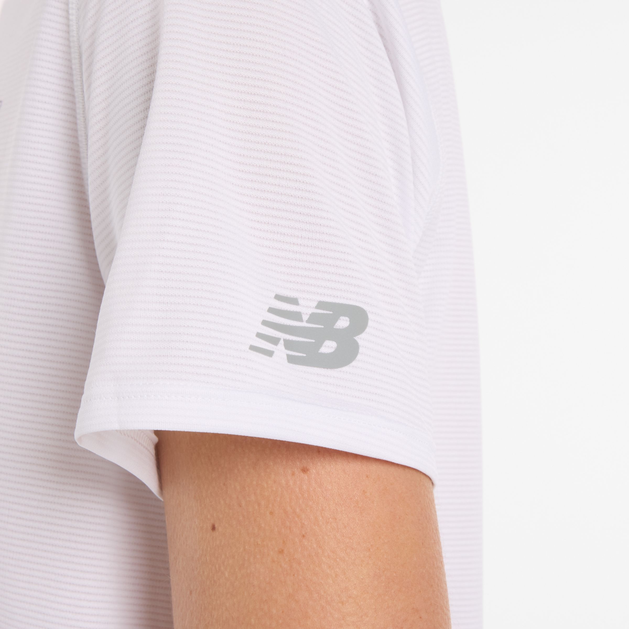 名古屋スポーツエッセンシャルズグラフィックTシャツ4