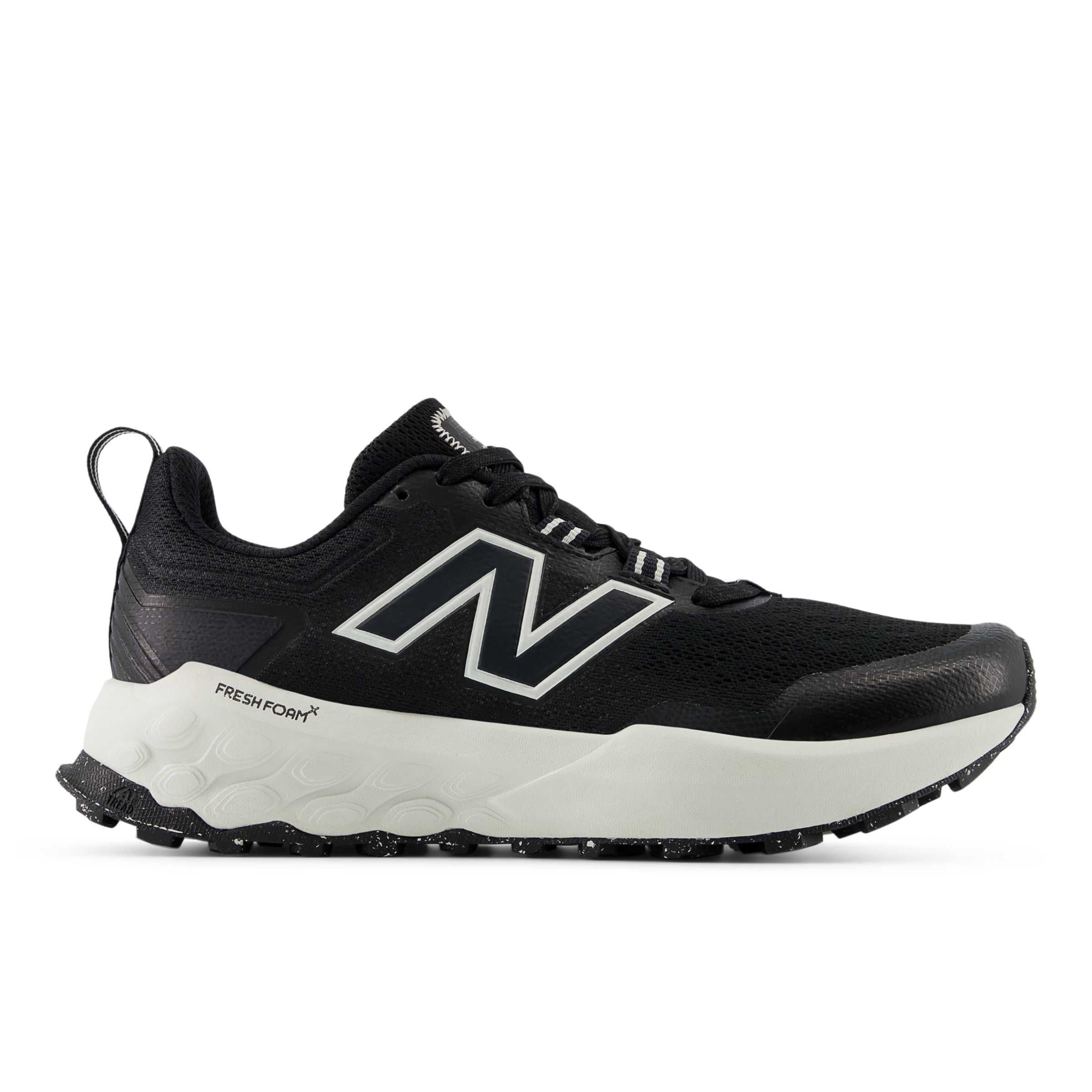 New Balance  Kvinnor Fresh Foam X Garoé V2 i Svart/Vit Textil, Storlek 35