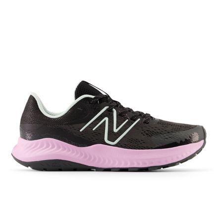 Womens black new balance 2024 running shoes