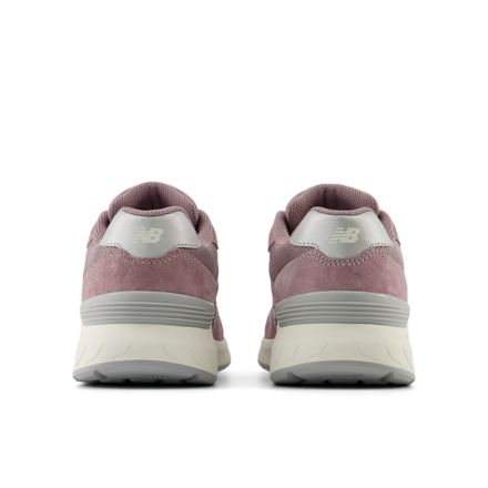 Fresh Foam Walking 880 v6